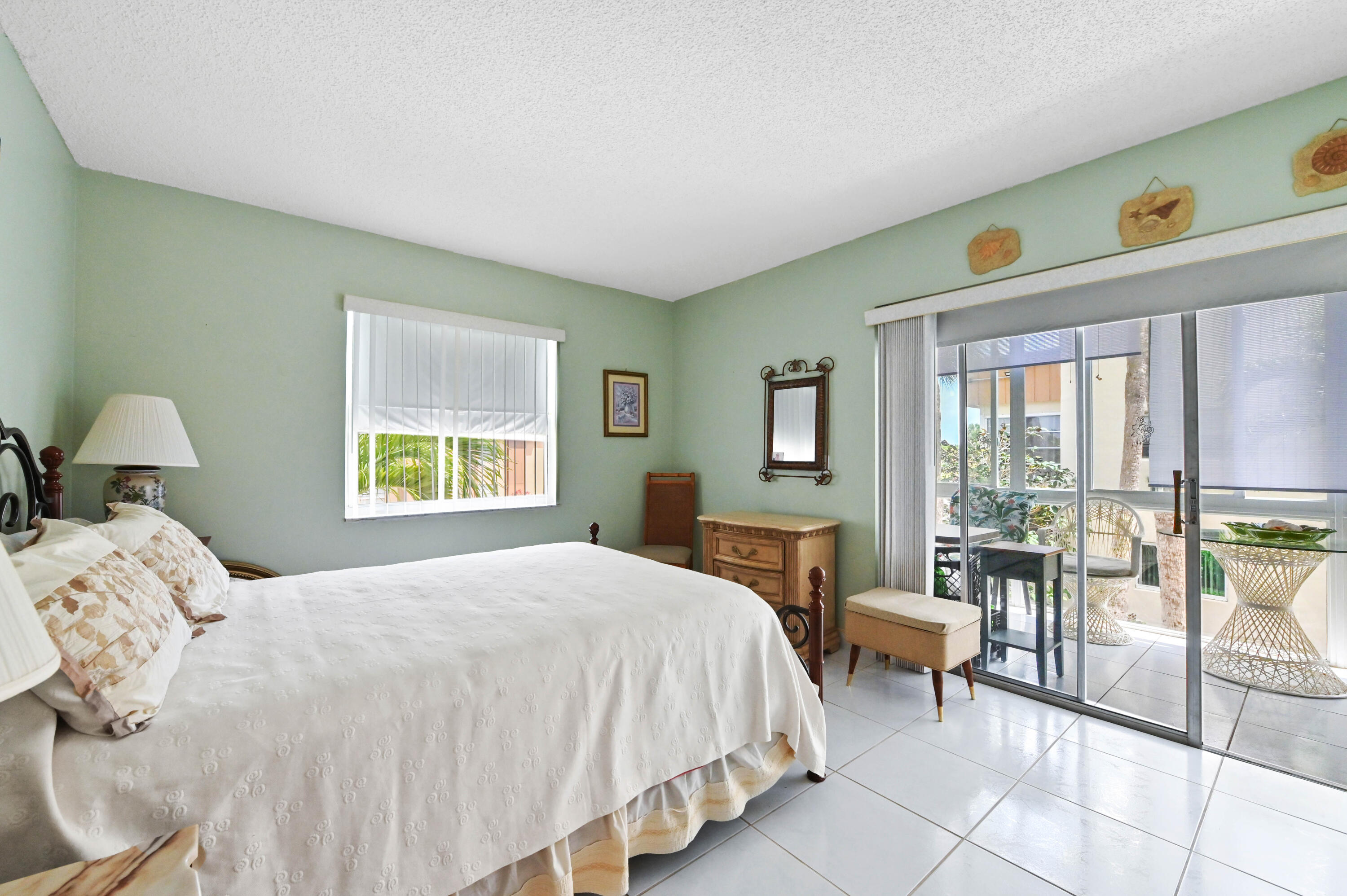 KINGS POINT - Residential