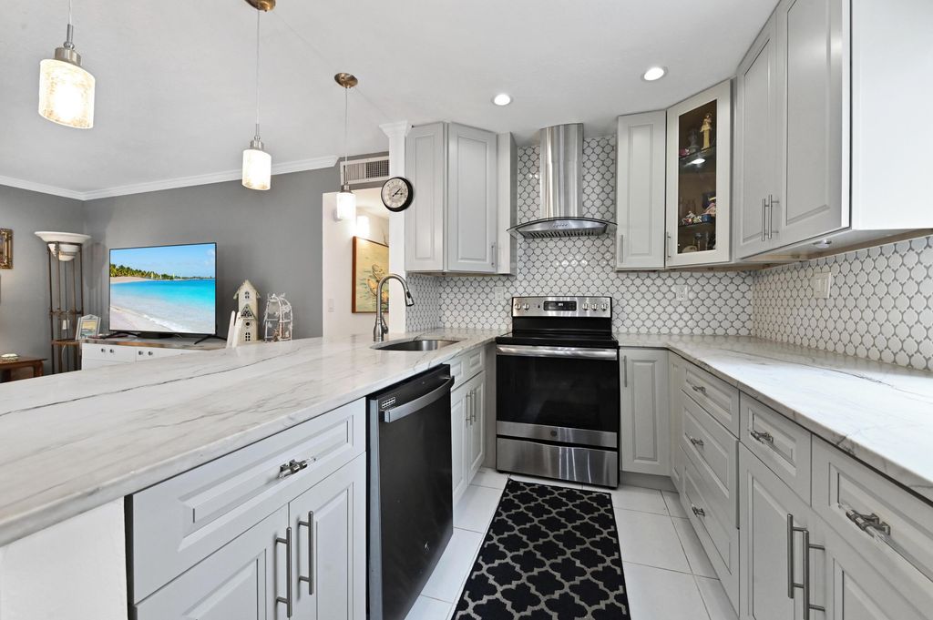 Photo of 182 Piedmont D Way, Delray Beach, FL 33484 (MLS # B26010646)