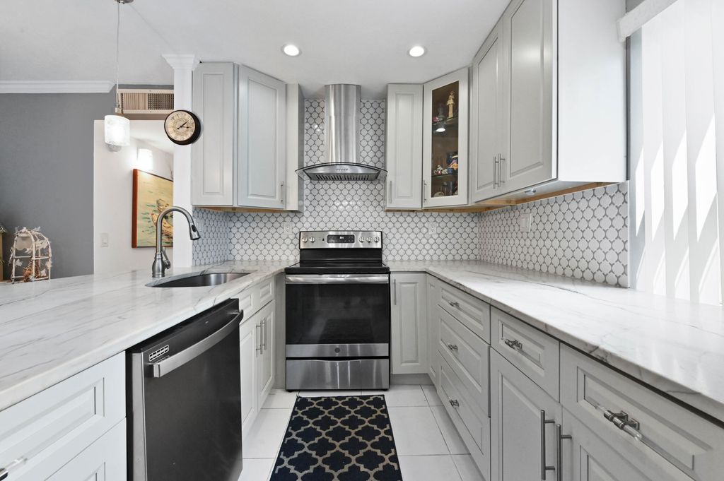 Photo of 182 Piedmont D Way, Delray Beach, FL 33484 (MLS # B26010646)