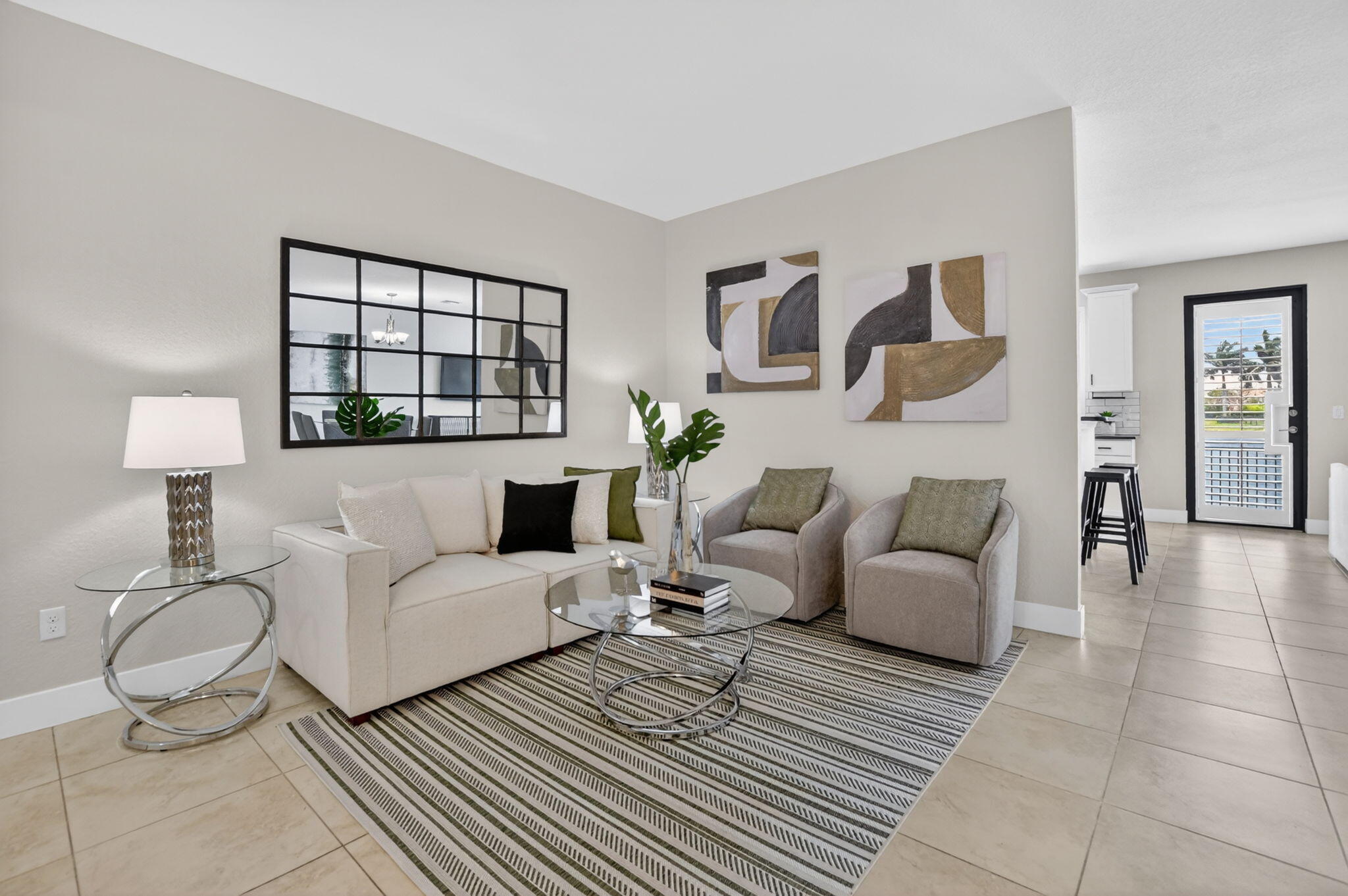 8437 Lakeview Trail