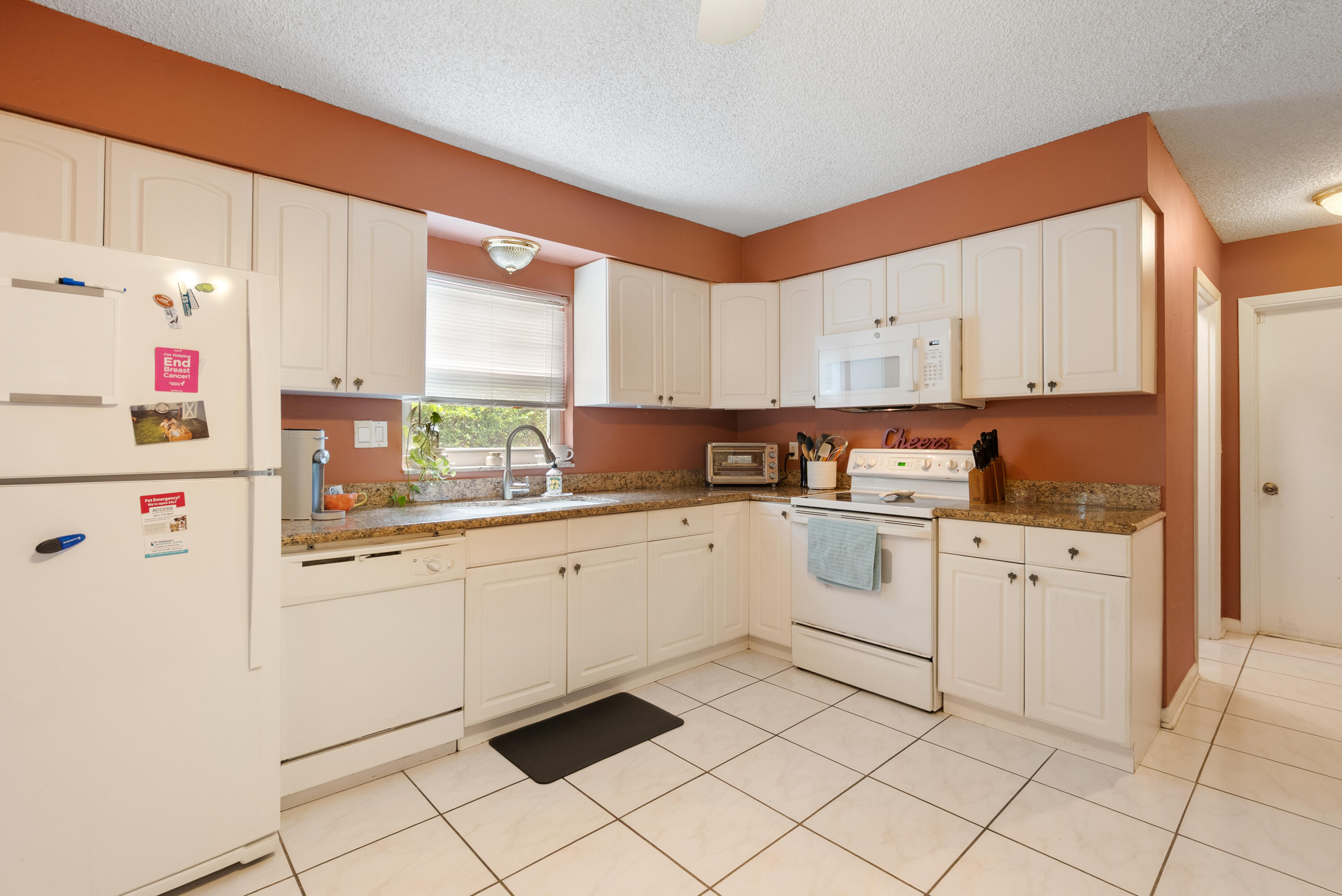 NORTH LAKE WORTH - Residential