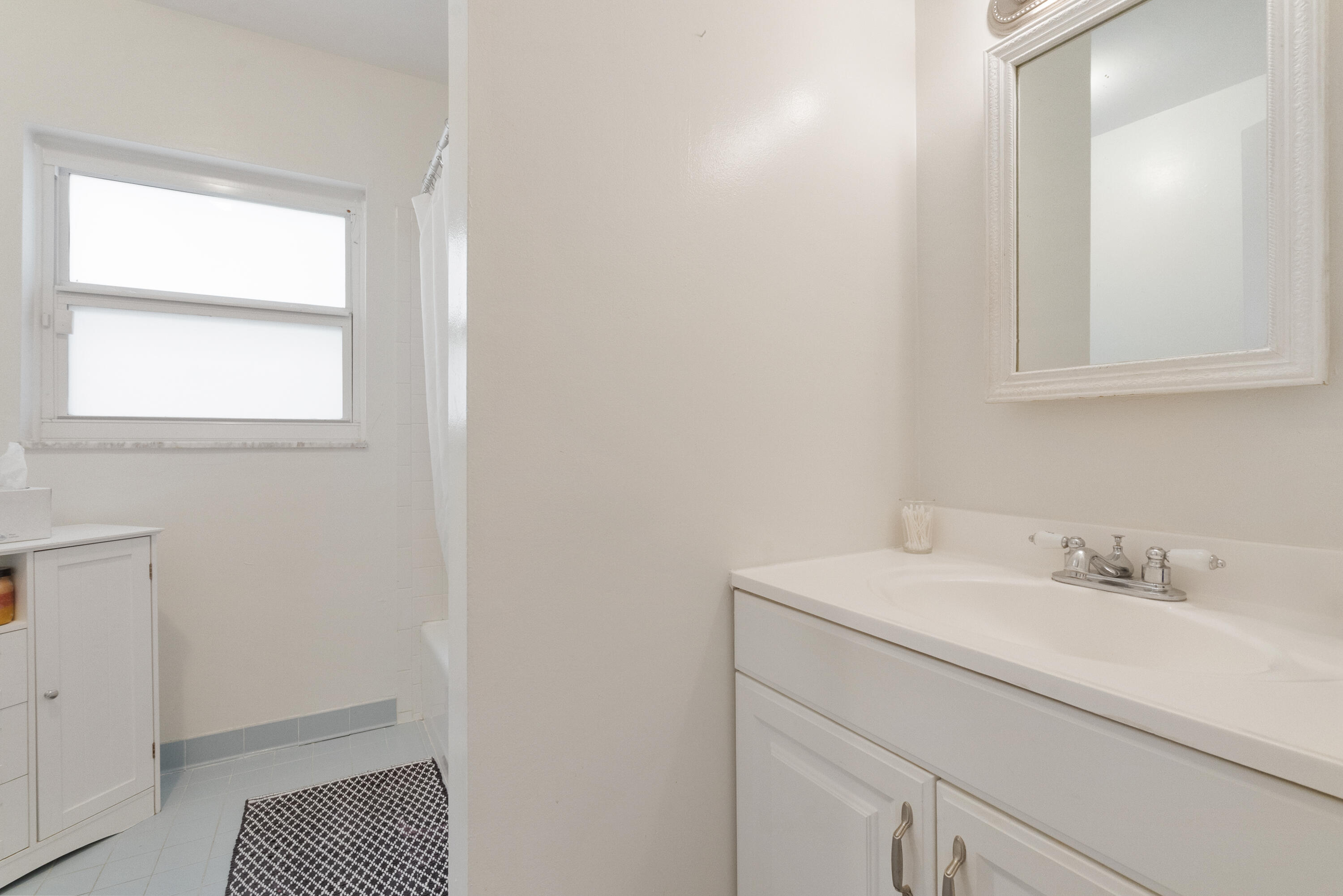 NORTH LAKE WORTH - Residential