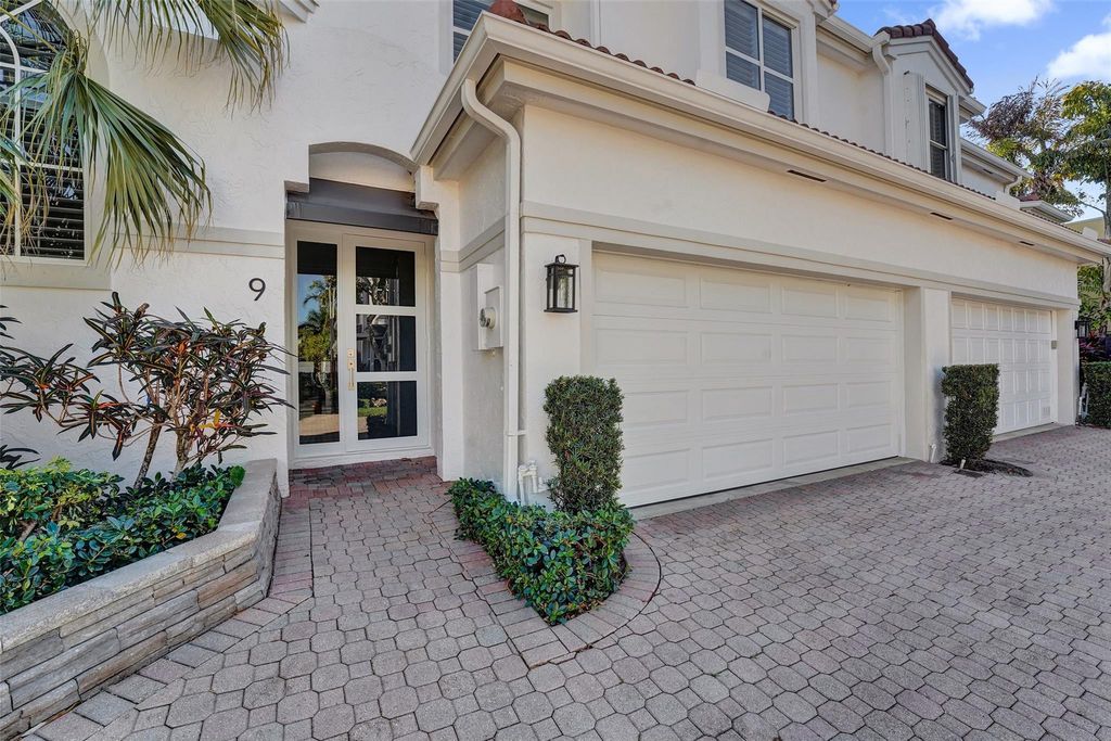 Photo of 1610 NE 1st Street #9, Fort Lauderdale, FL 33301 (MLS # F10555837)