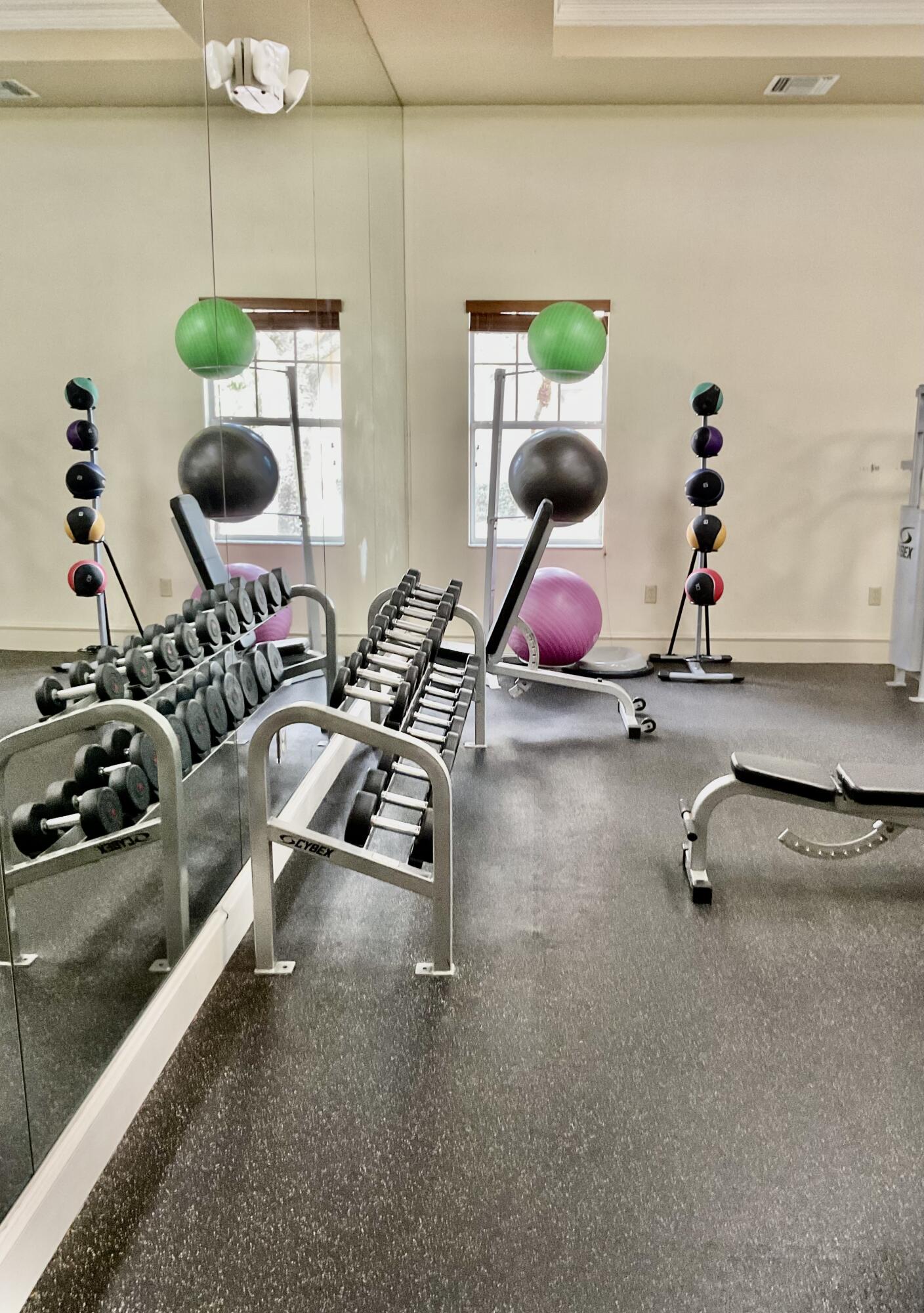 VILLAS AT EMERALD DUNES CONDO - Residential