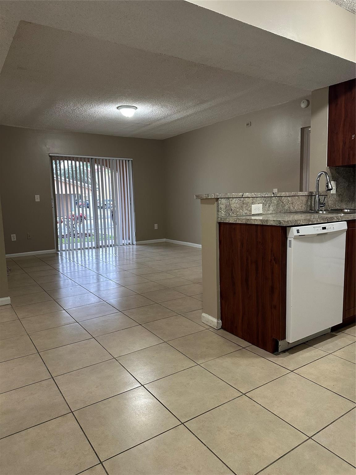 CLUB CARIBE CONDO - Residential Lease