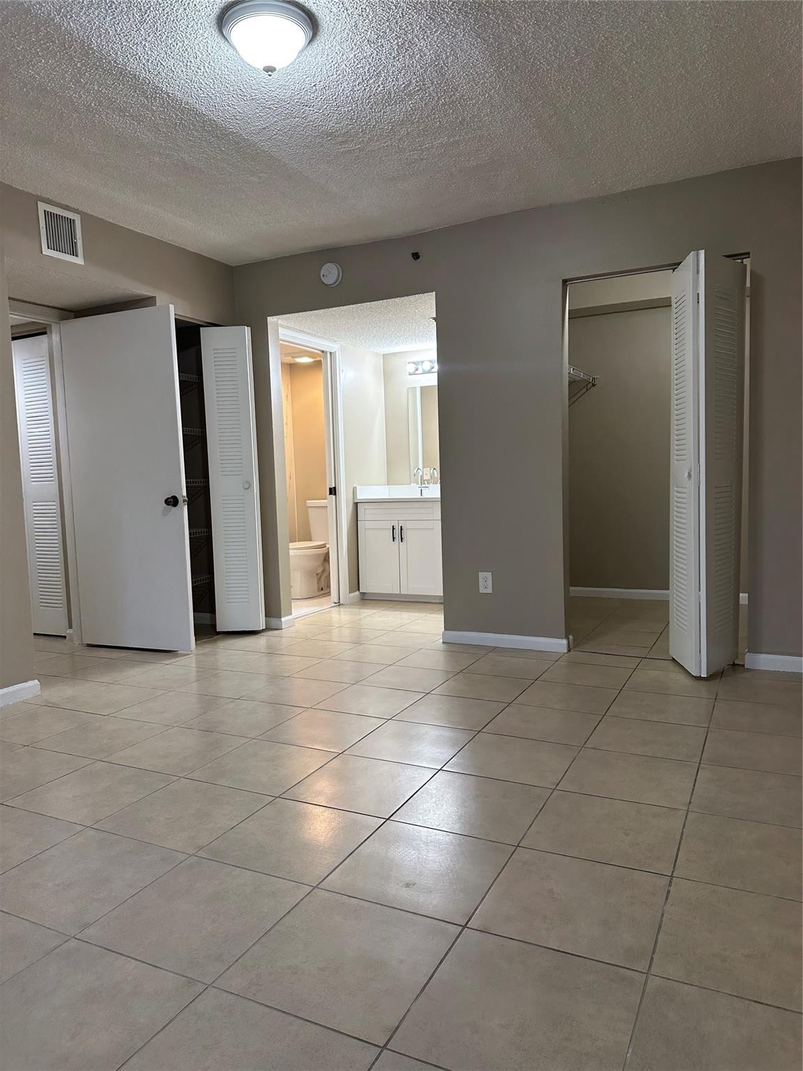 CLUB CARIBE CONDO - Residential Lease