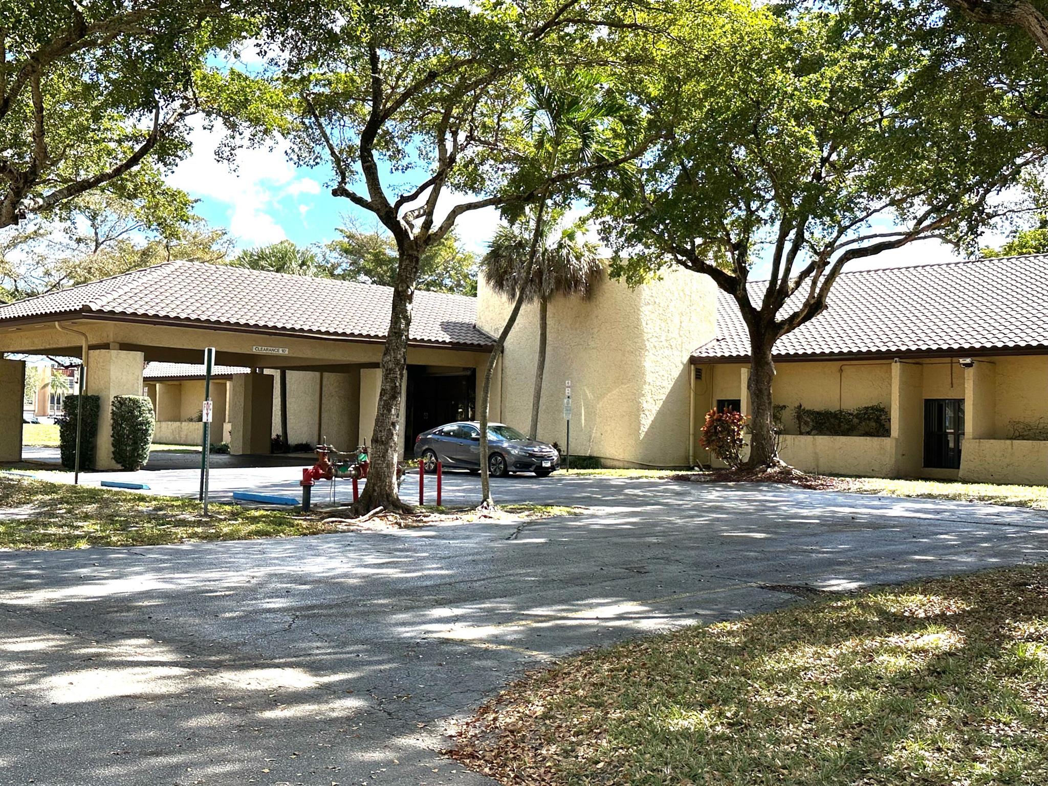 OAKBROOK III CONDO - Residential