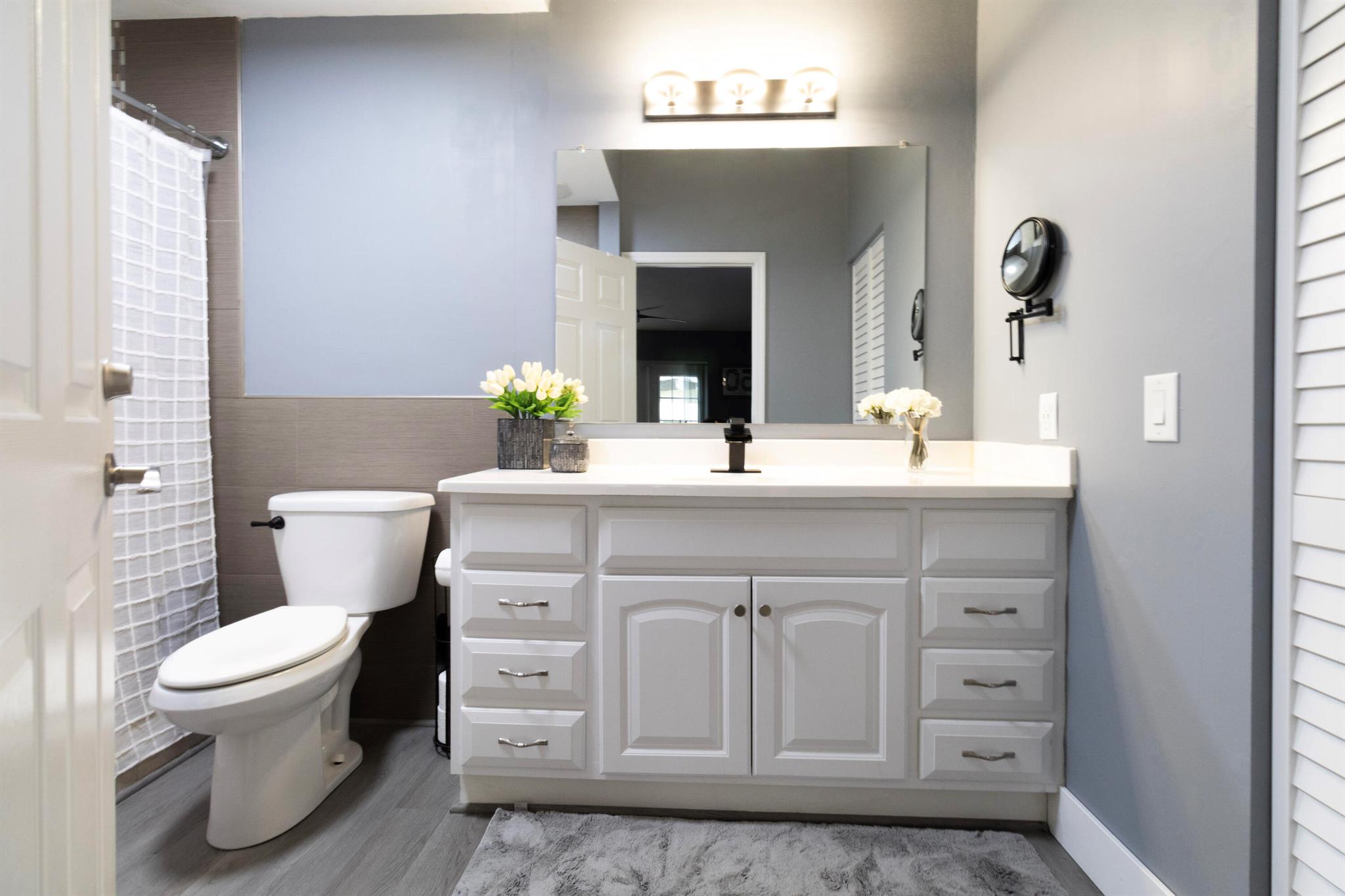 SANDALFOOT COVE SEC 11 - Residential