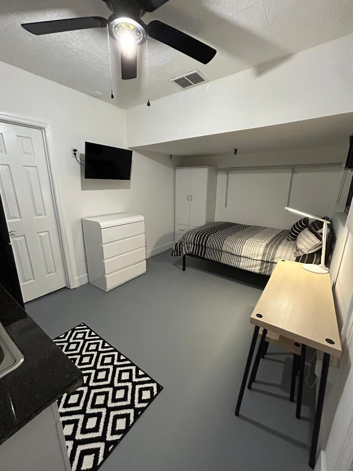 SANDALFOOT COVE SEC 11 - Residential