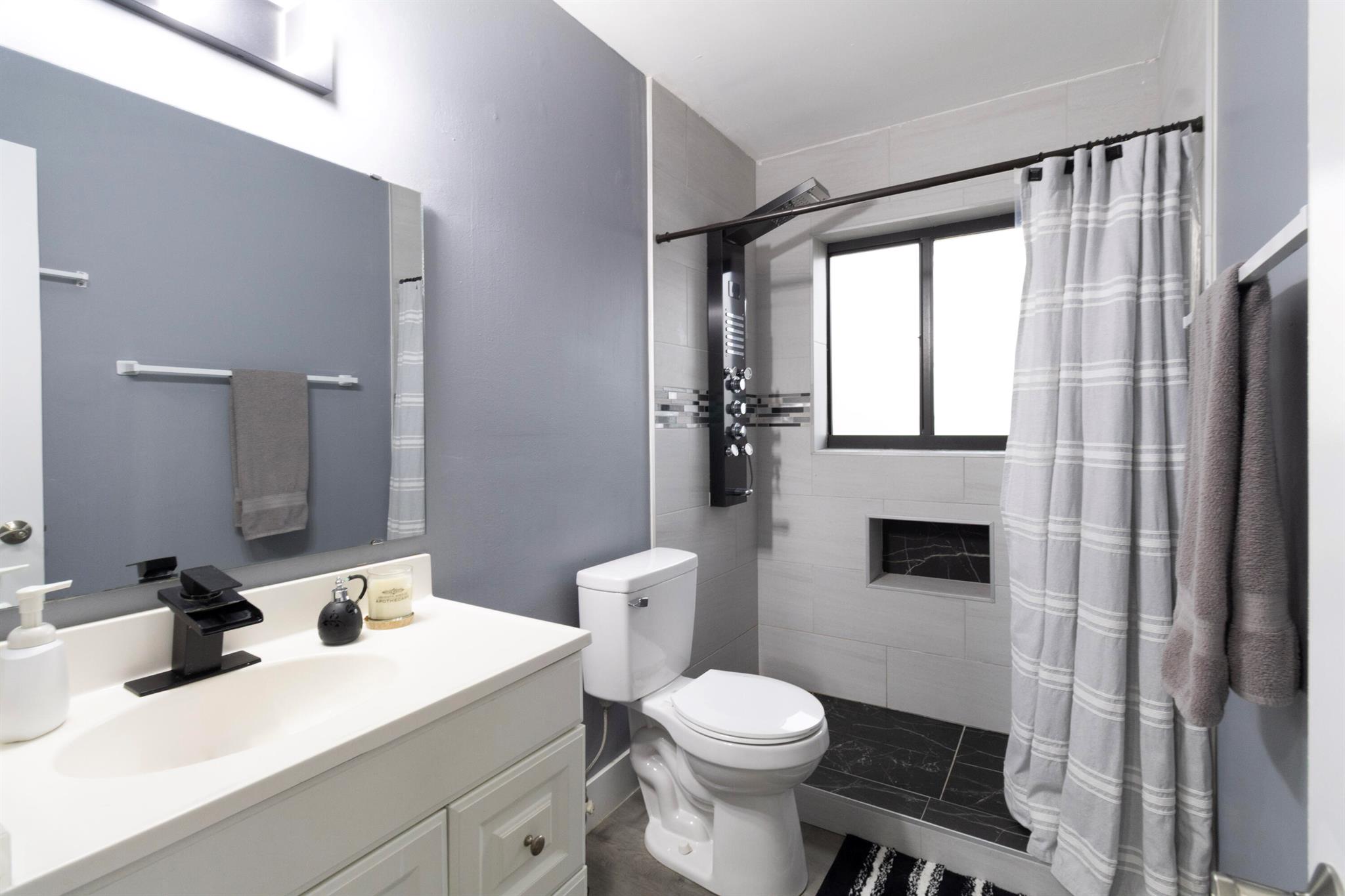 SANDALFOOT COVE SEC 11 - Residential