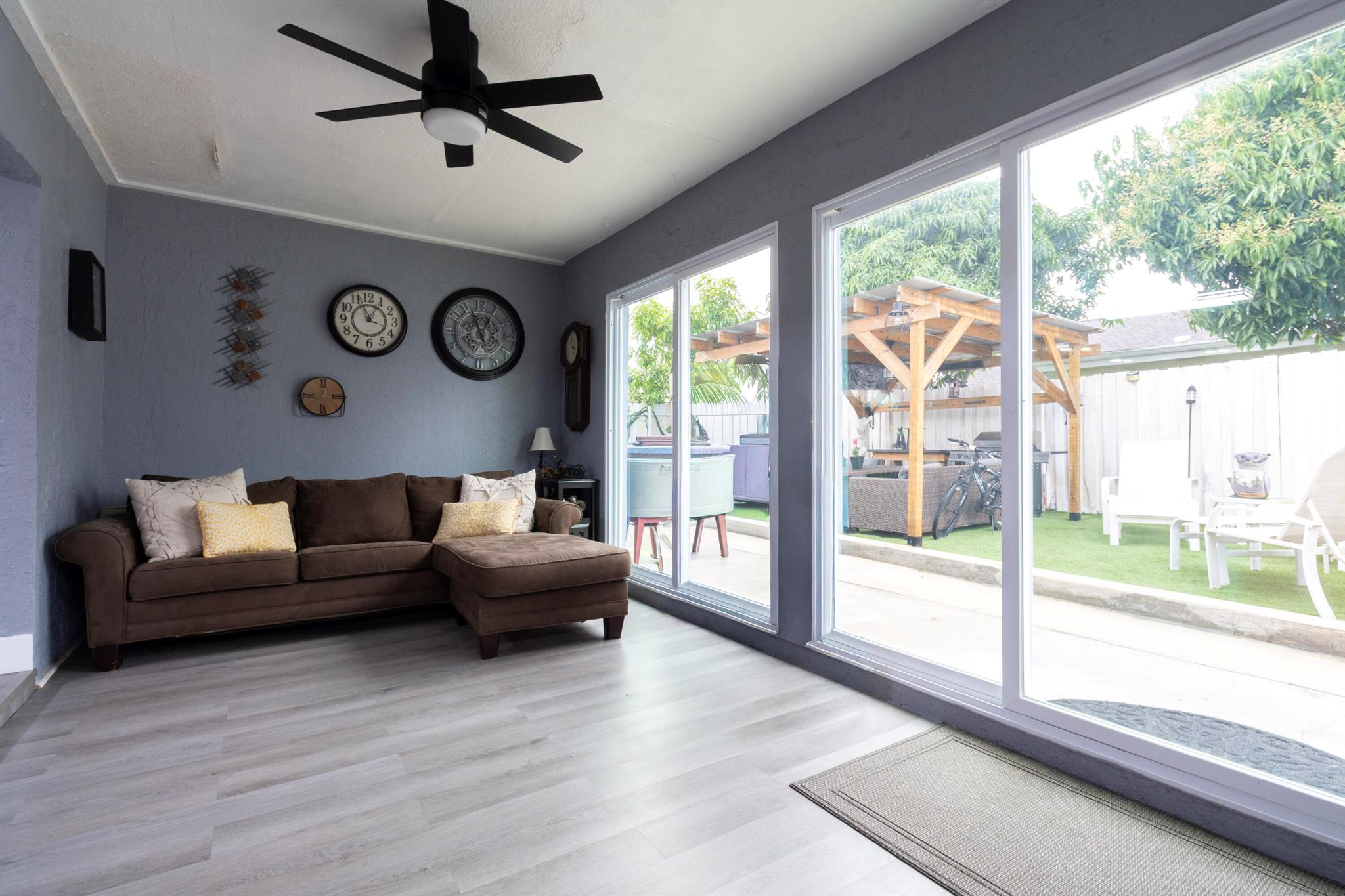 SANDALFOOT COVE SEC 11 - Residential