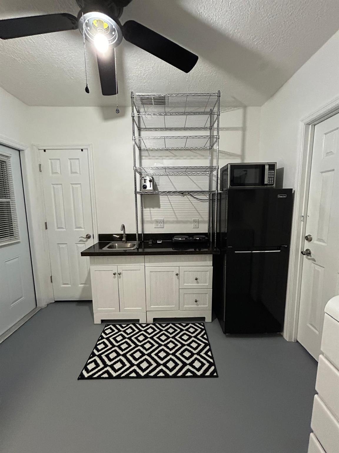 SANDALFOOT COVE SEC 11 - Residential