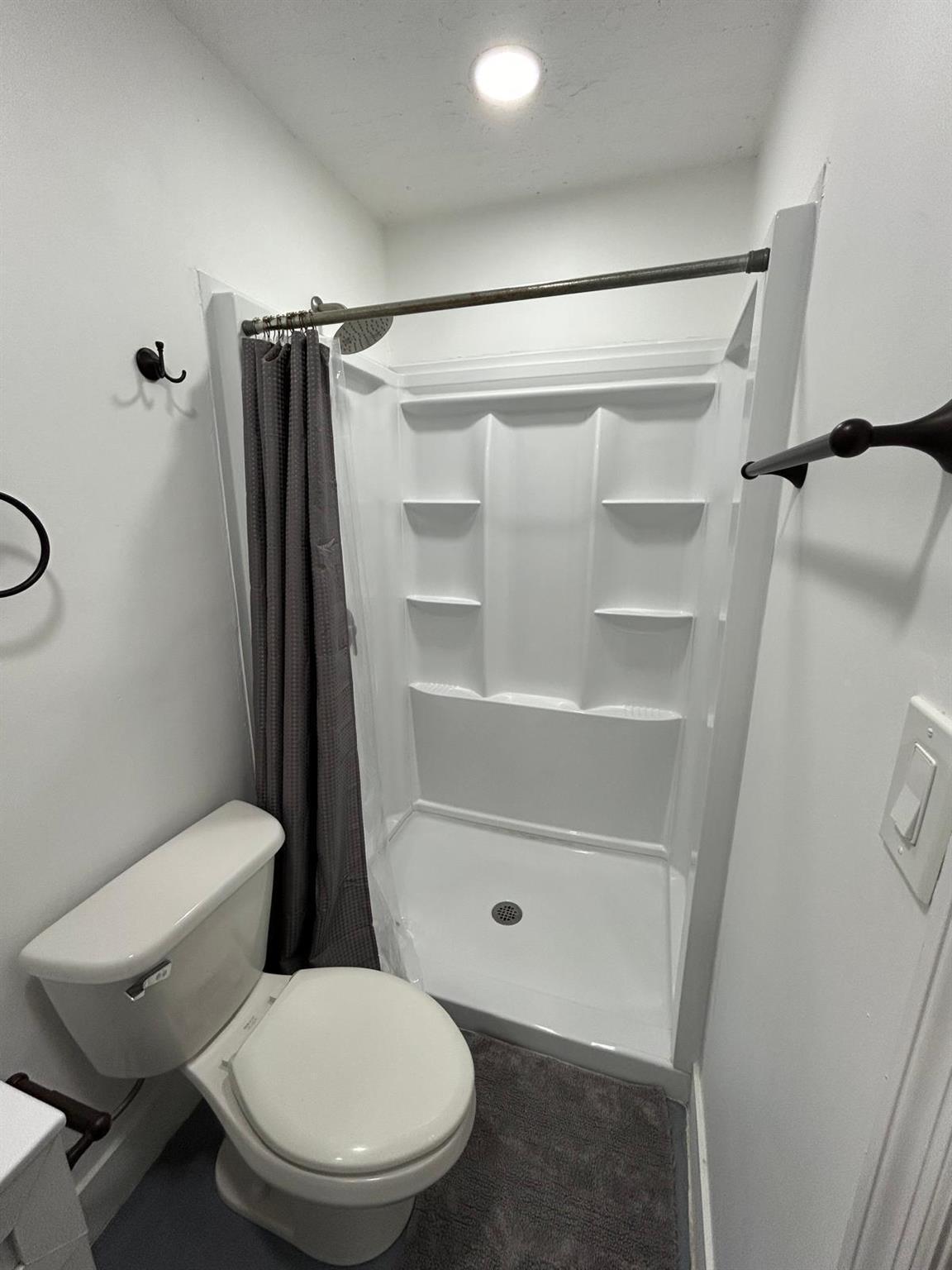 SANDALFOOT COVE SEC 11 - Residential