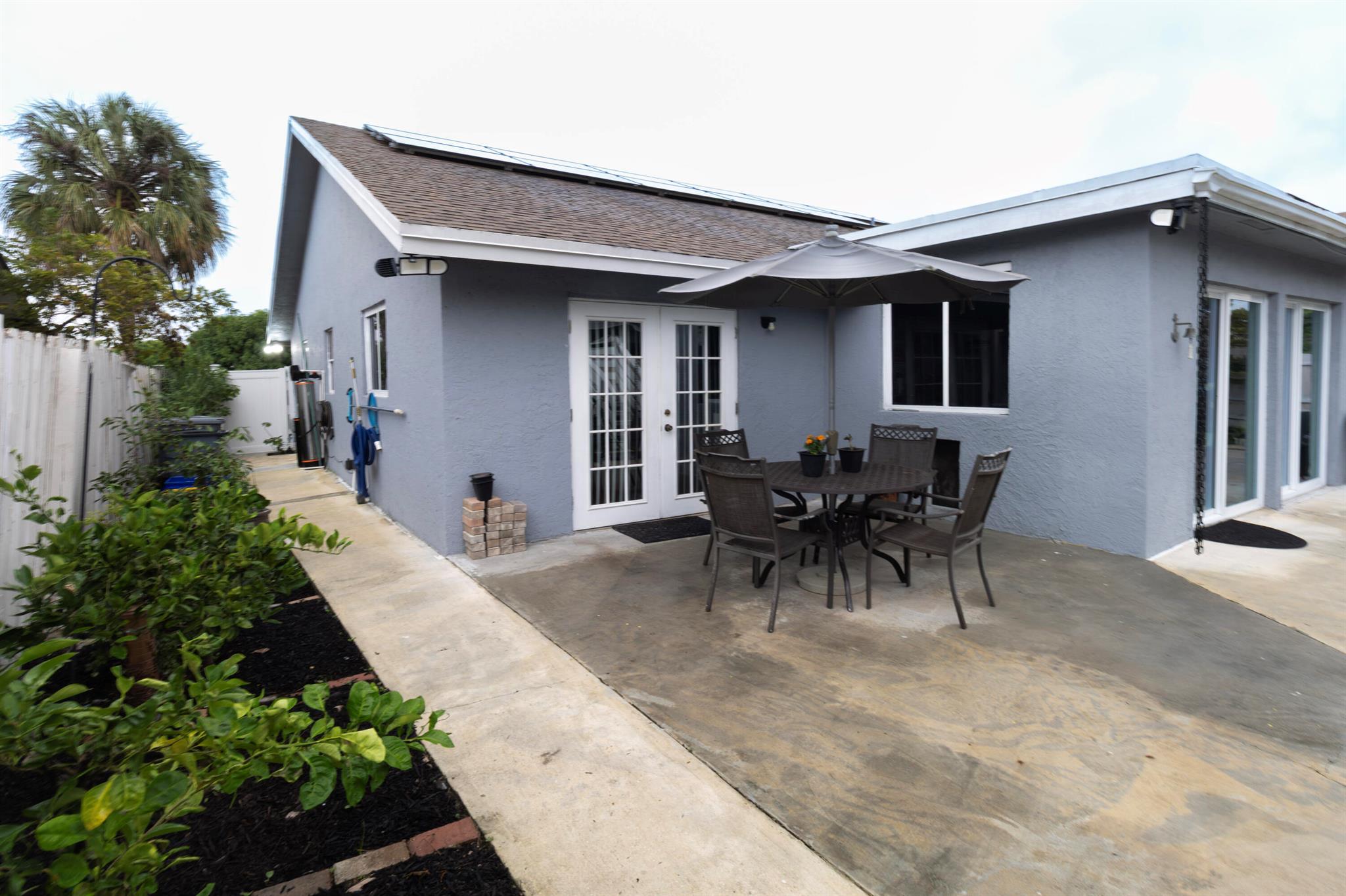 SANDALFOOT COVE SEC 11 - Residential