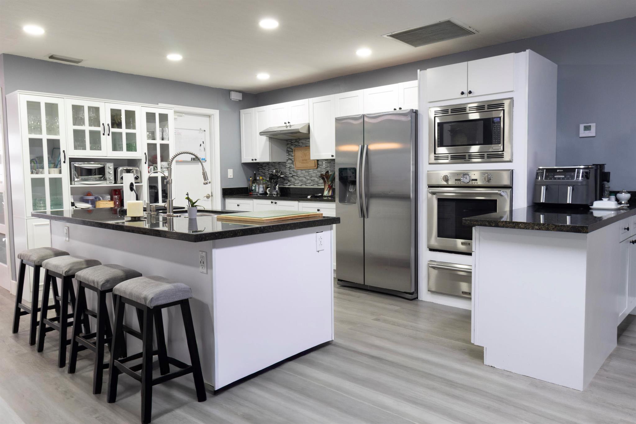 SANDALFOOT COVE SEC 11 - Residential