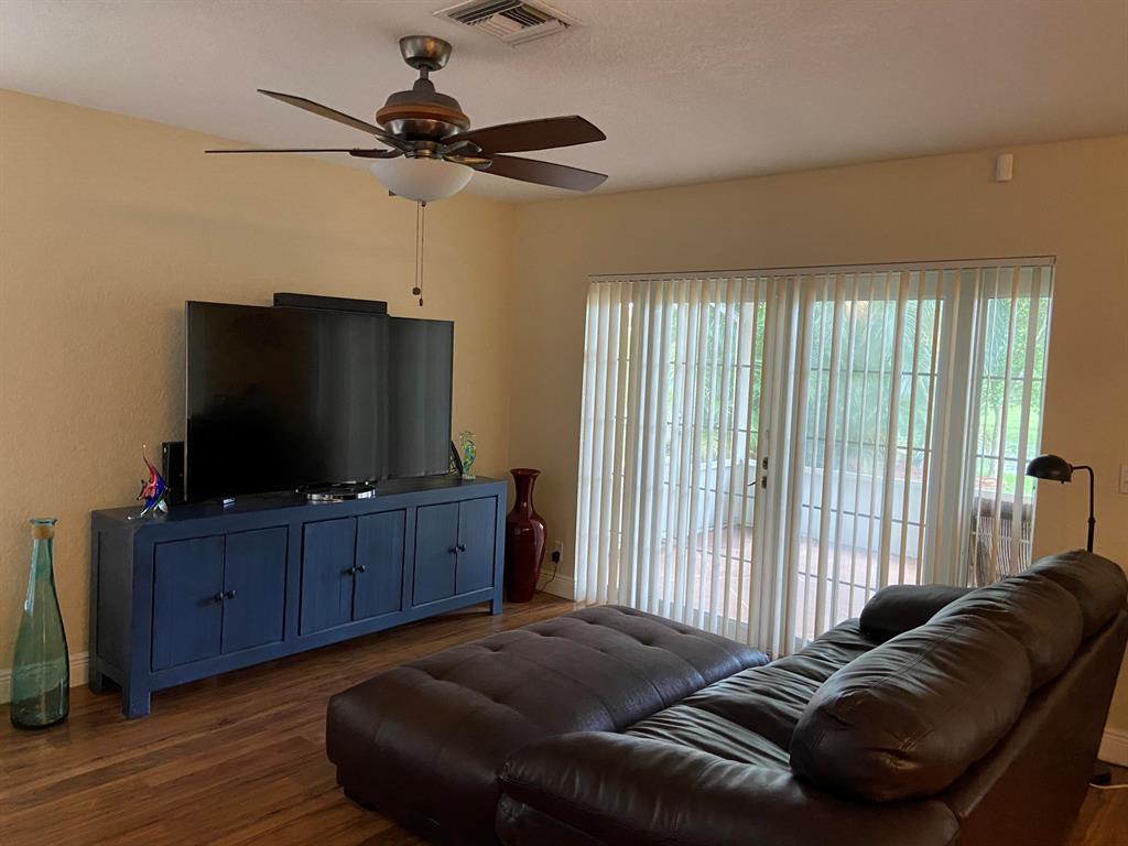 PRINCETON PLACE AT GABLES END - Residential