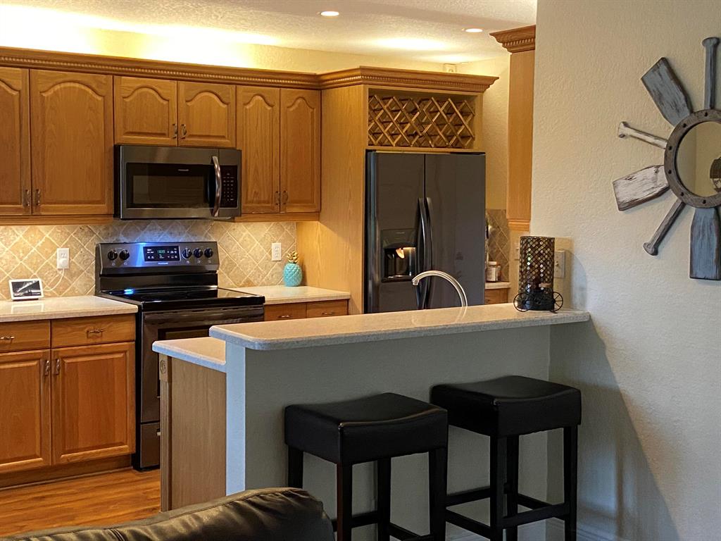 PRINCETON PLACE AT GABLES END - Residential