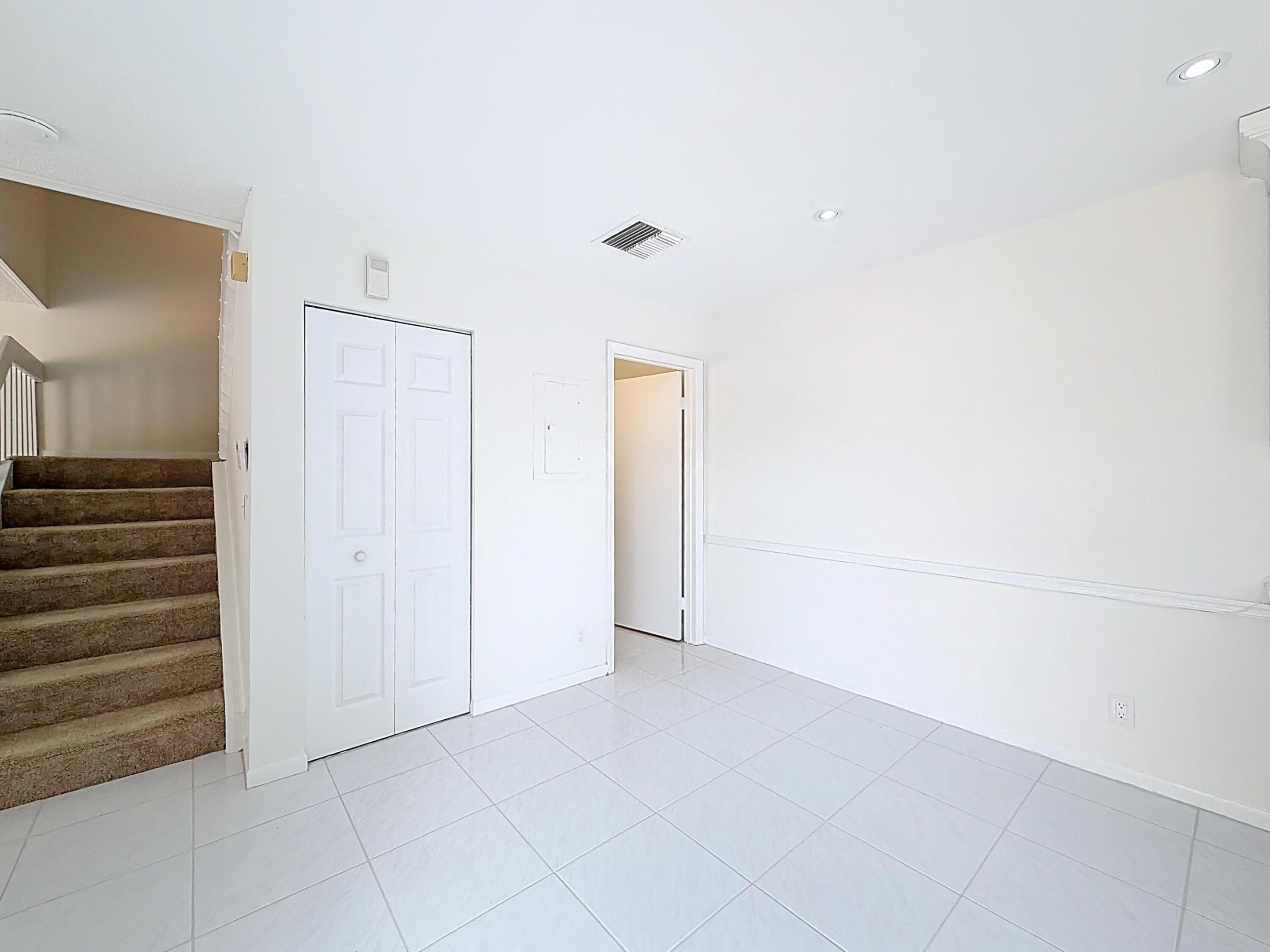 COURTYARDS AT BOCA I - Residential