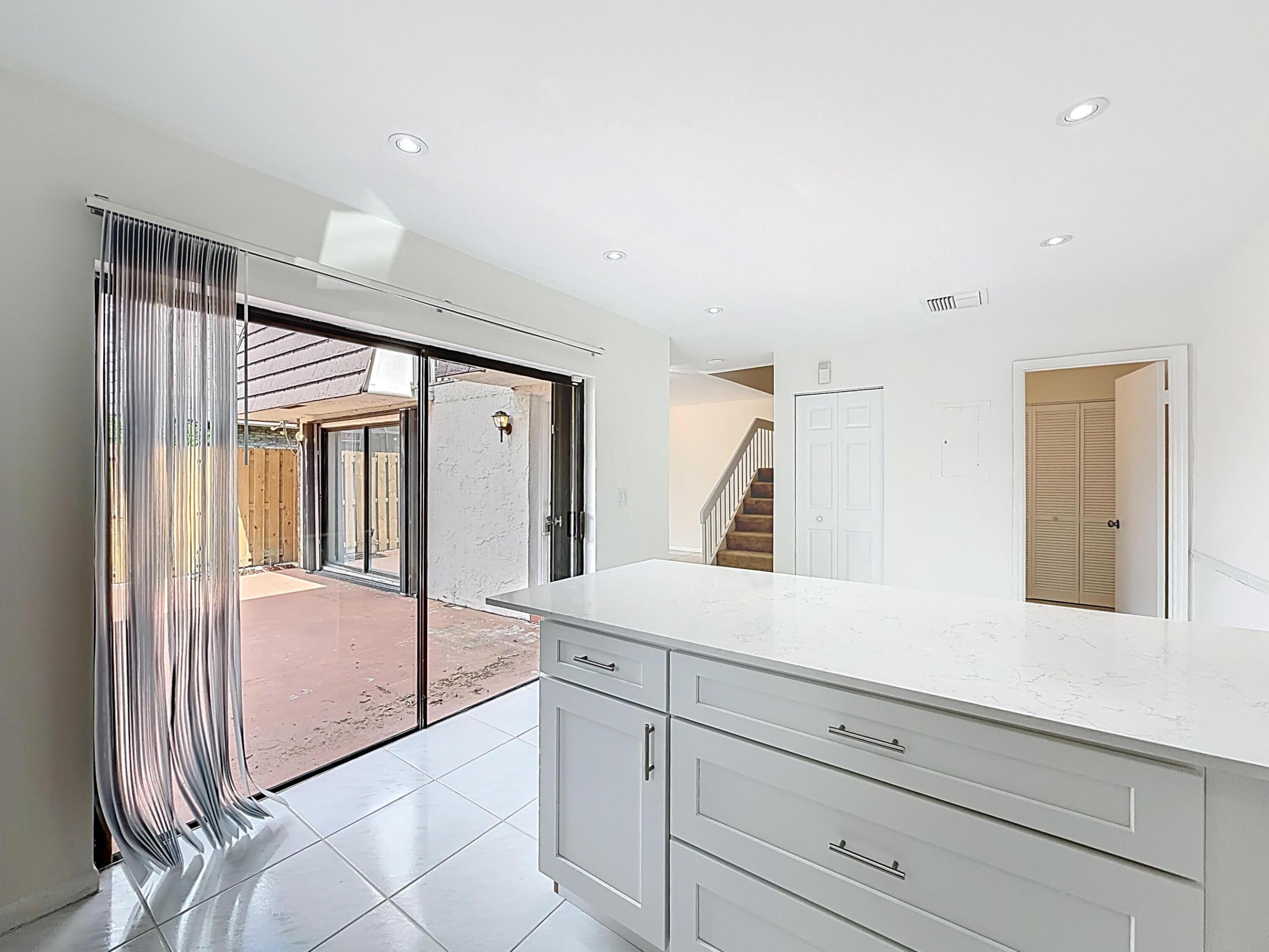 COURTYARDS AT BOCA I - Residential