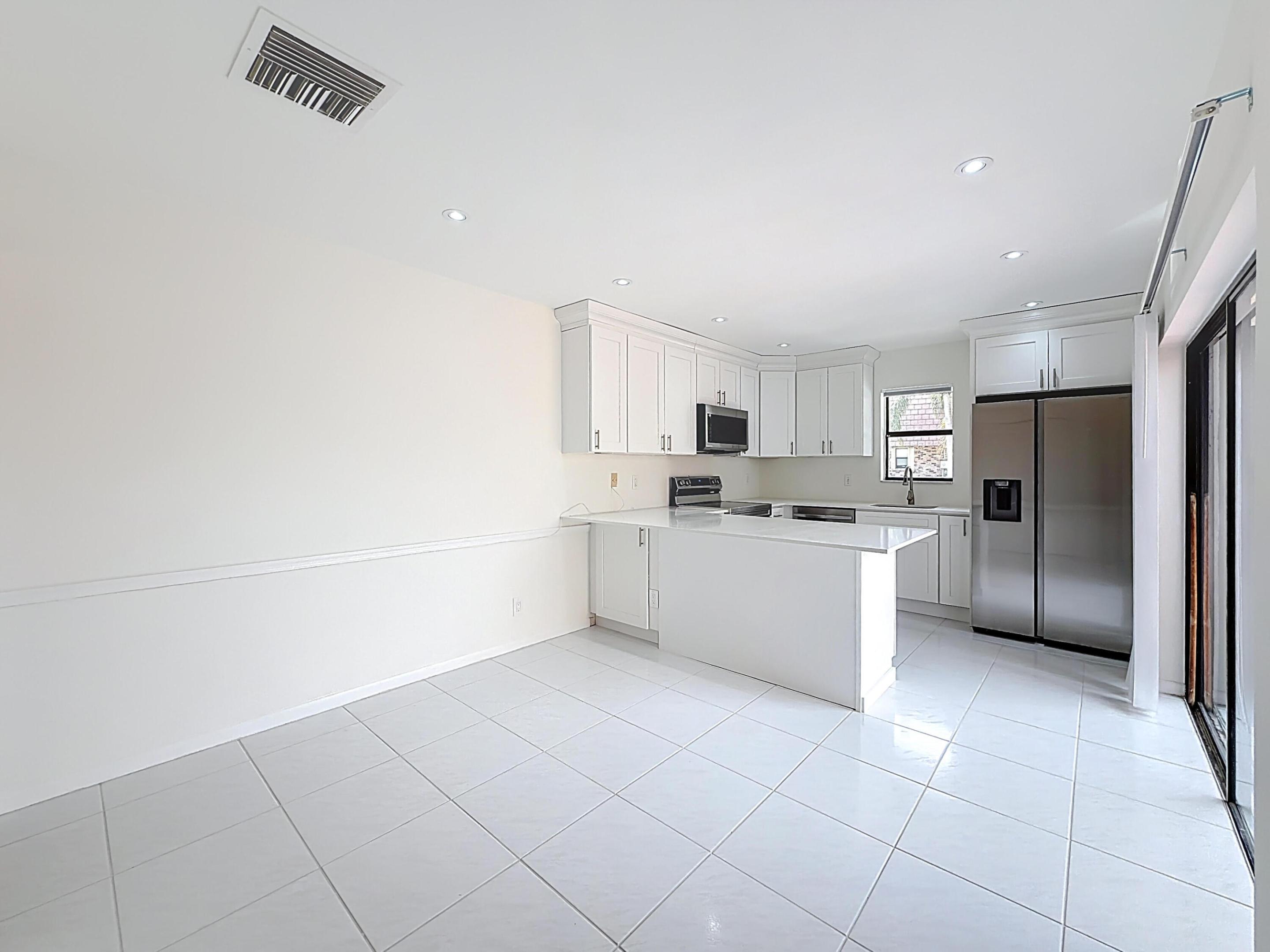 COURTYARDS AT BOCA I - Residential