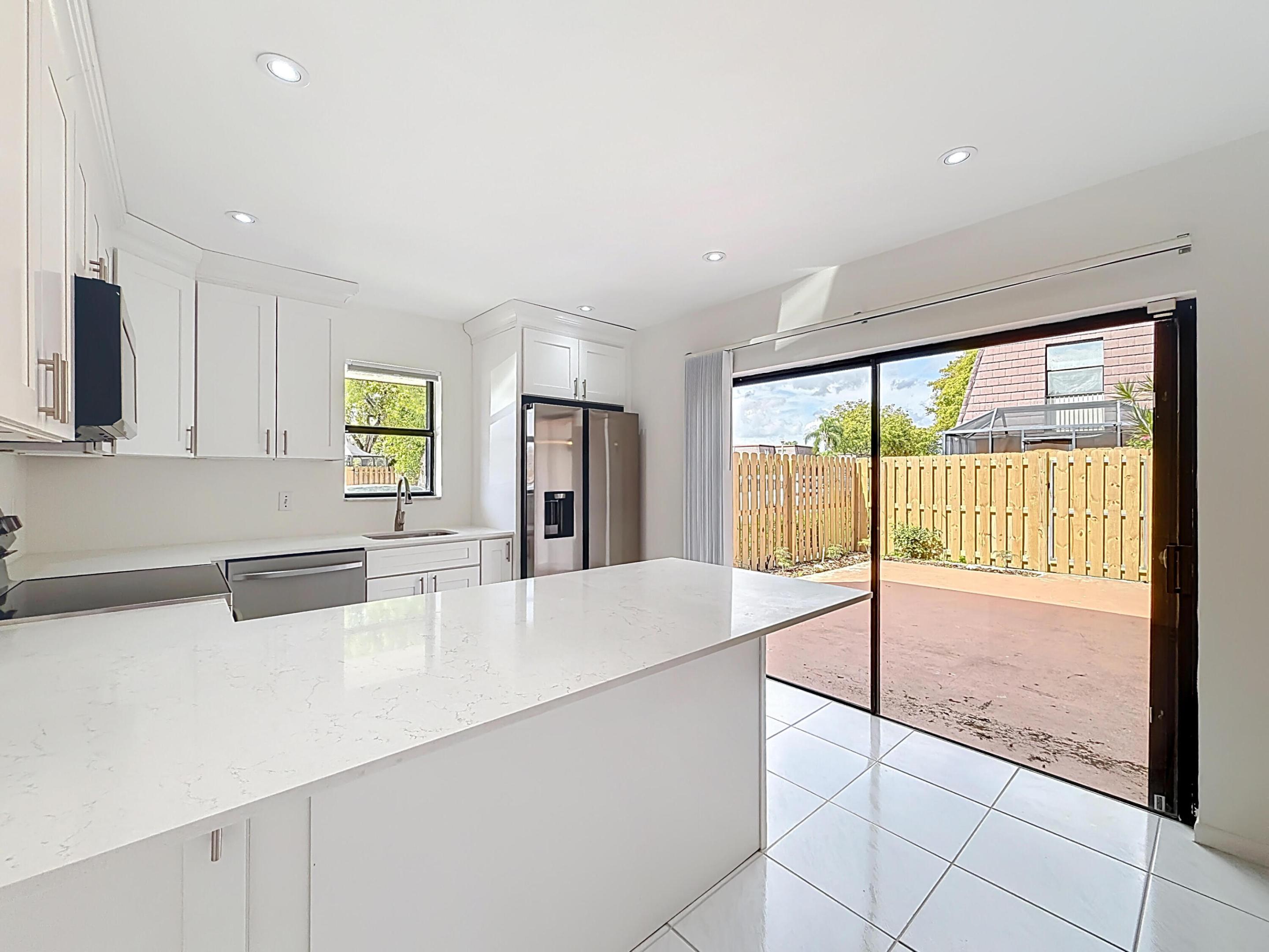 COURTYARDS AT BOCA I - Residential