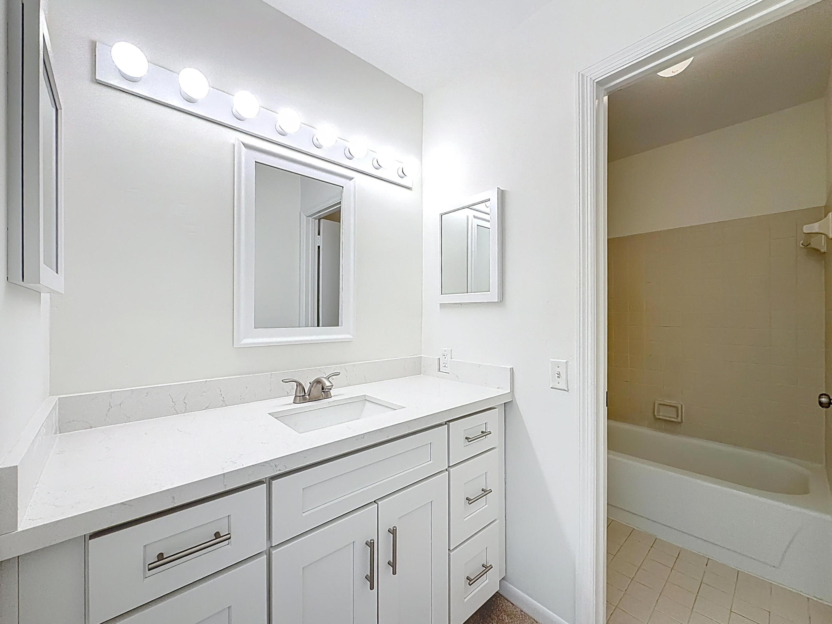 COURTYARDS AT BOCA I - Residential