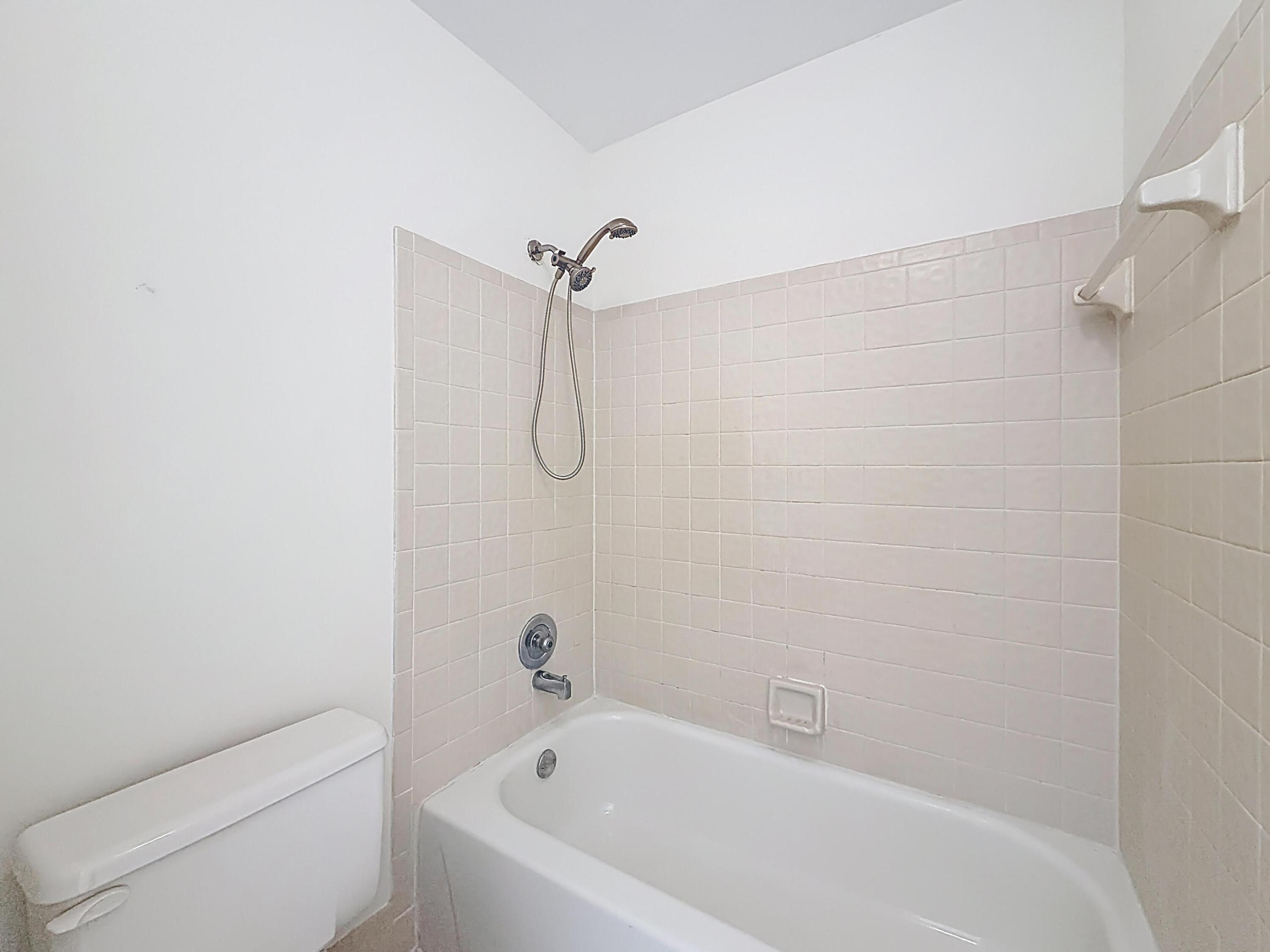 COURTYARDS AT BOCA I - Residential