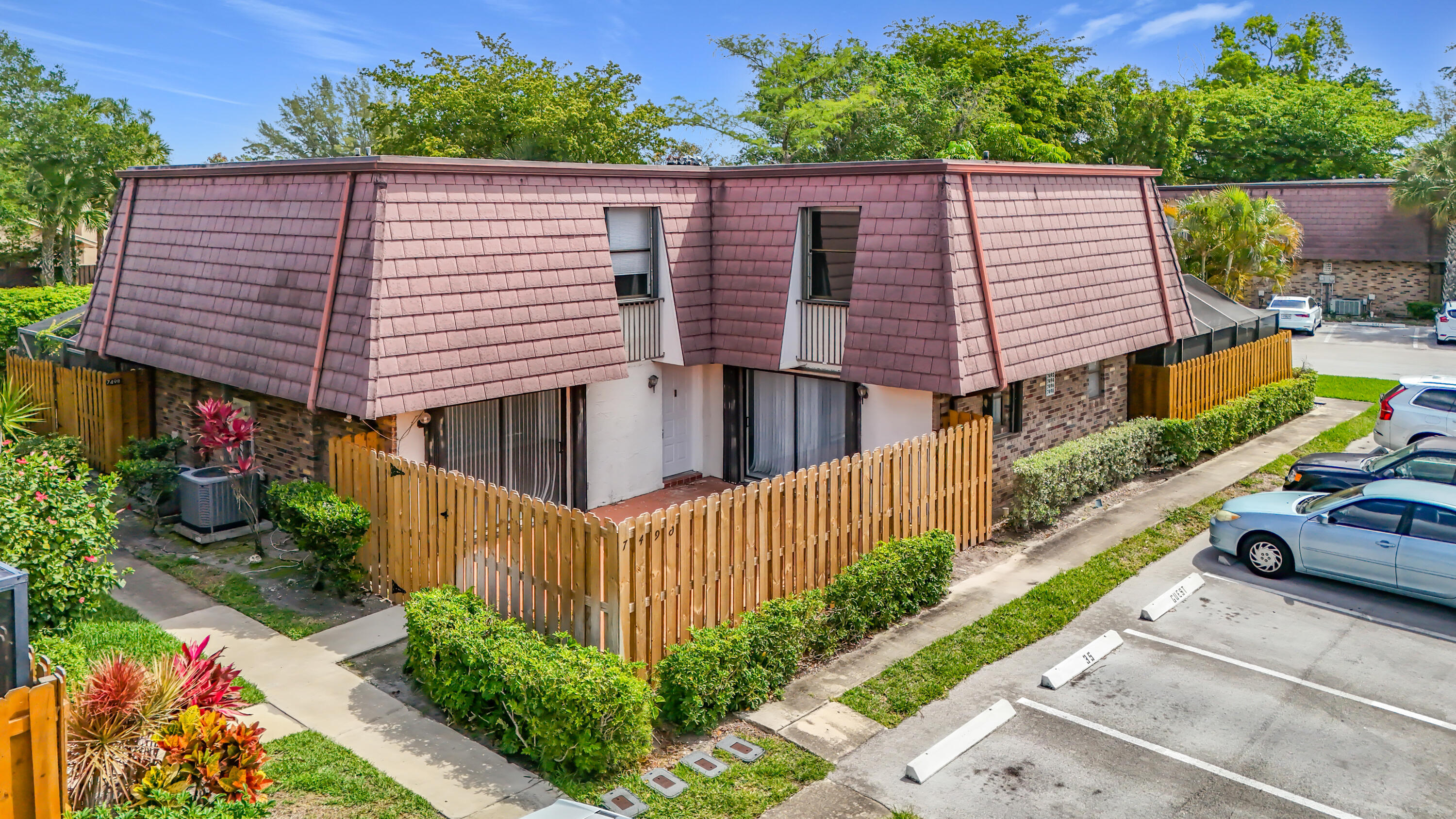 COURTYARDS AT BOCA I - Residential