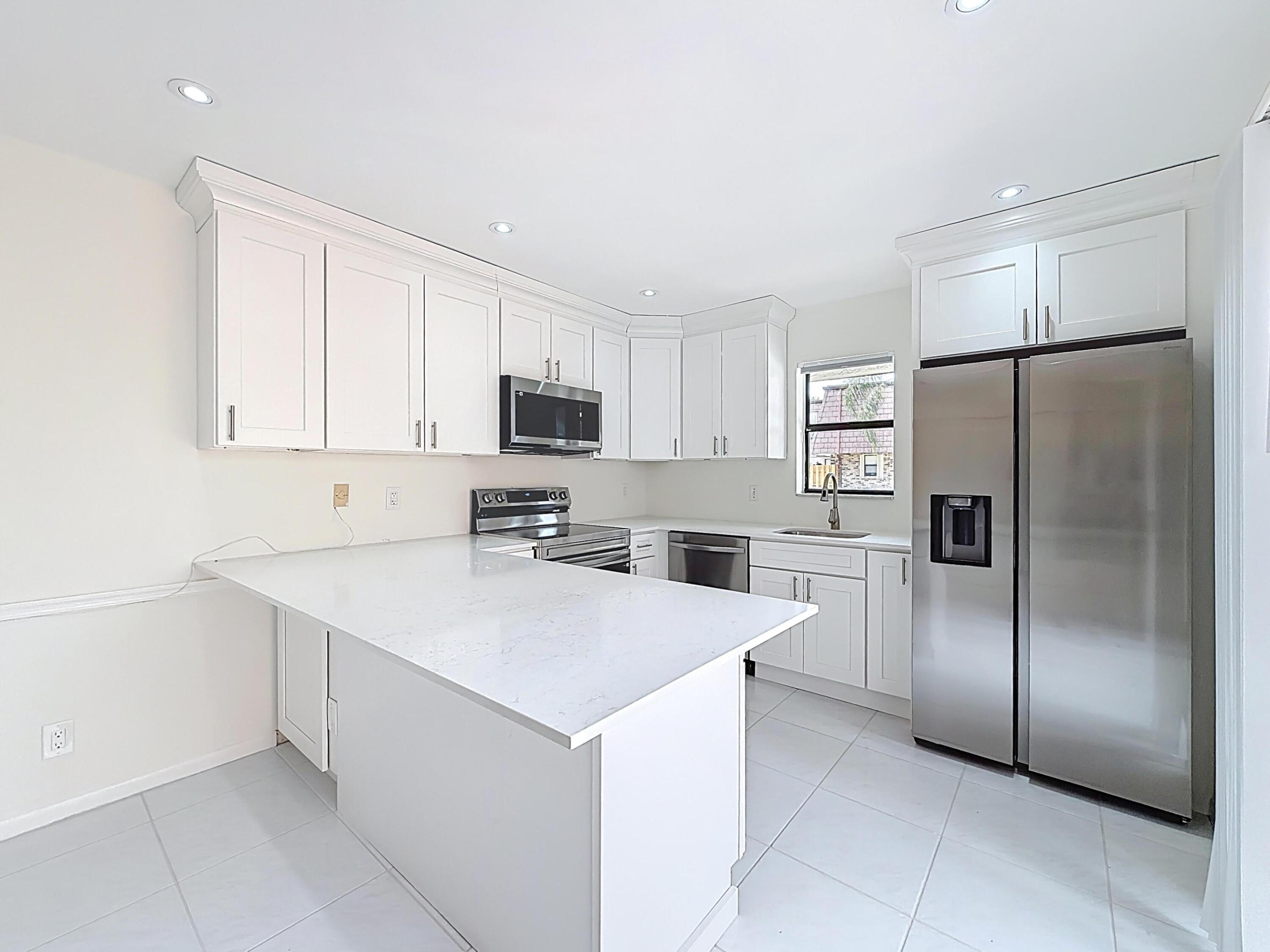 COURTYARDS AT BOCA I - Residential