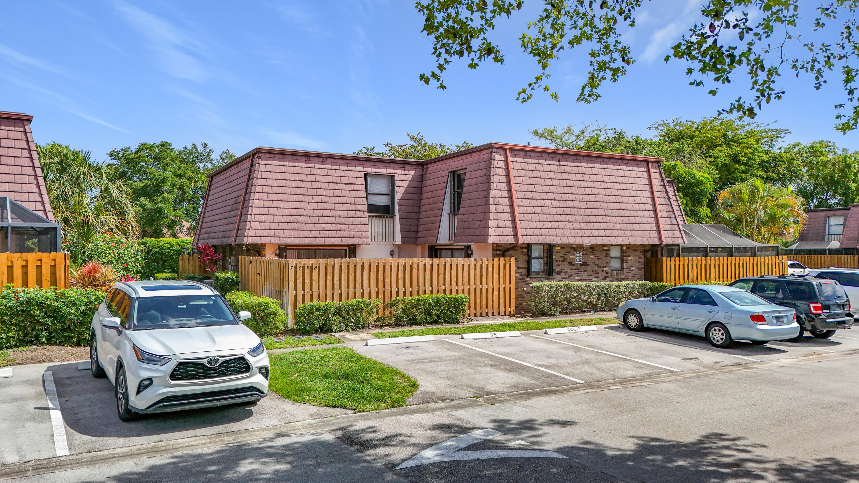 COURTYARDS AT BOCA I - Residential