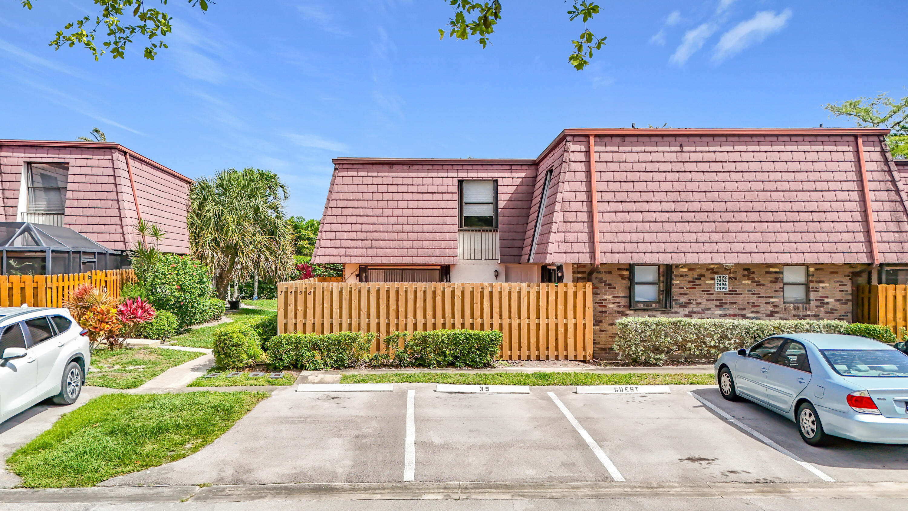 COURTYARDS AT BOCA I - Residential