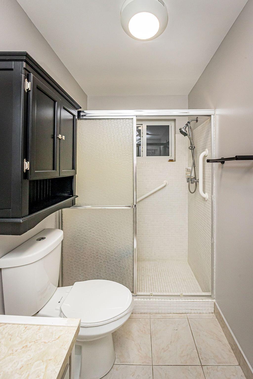 HIGH POINT CONDO SEC 4A - Residential Lease