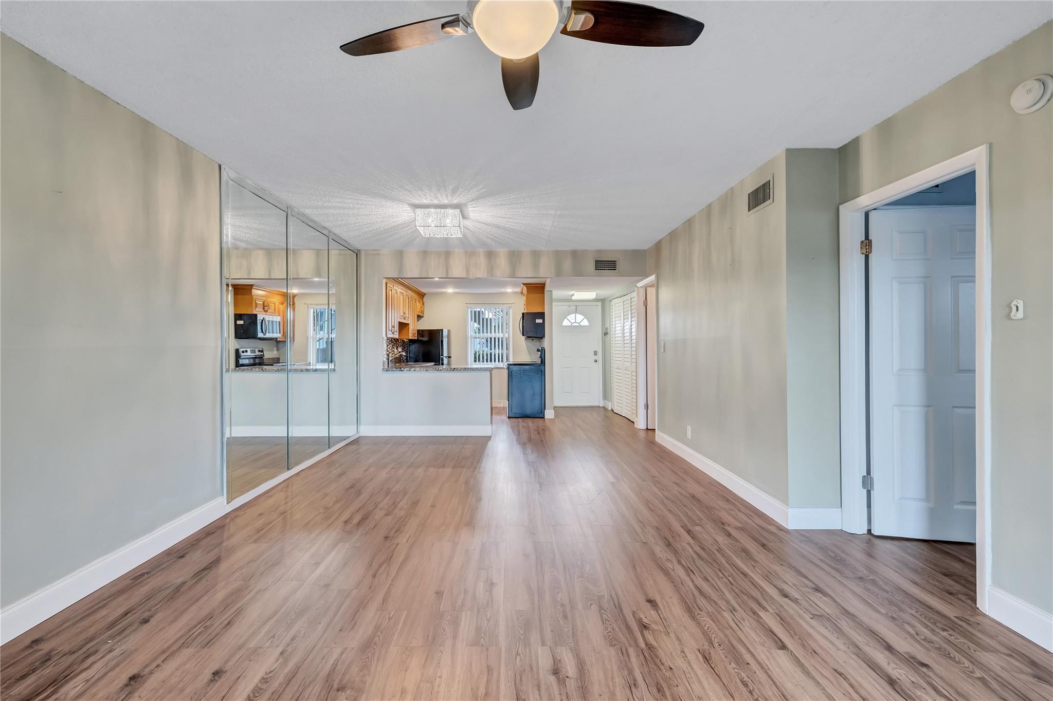 Oriole Gardens - Residential