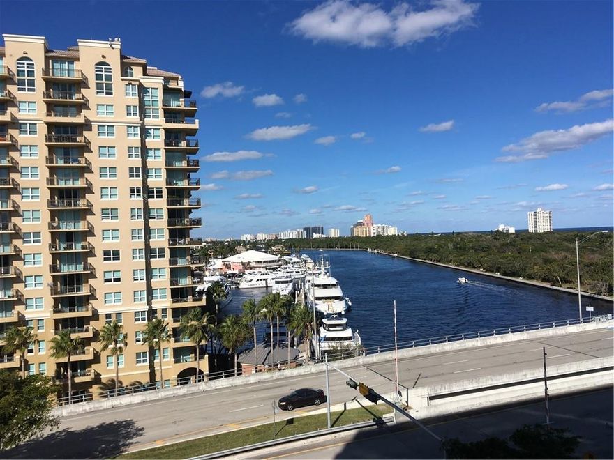 GREAT LOCATION in Fort Lauderdale! Rent 365 days per year, NO RESTRICTIONS or enjoy your condo anytime with all of the hotel services and amenities. Modern FULLY FURNISHED one bedroom unit can be used as a year round home, managed by Hilton, owner or property manager. Perfect for out of state owners. Building DIRECTLY on the INTRACOASTAL has all the amenities including pool, spa, fitness, conference rooms, bars, restaurant and water taxi stop. Nice INTRACOASTAL and OCEAN VIEW from your balcony. Amazing location CLOSE TO THE BEACH and Galleria mall with fine dining. The best place to watch air show and boat parade.