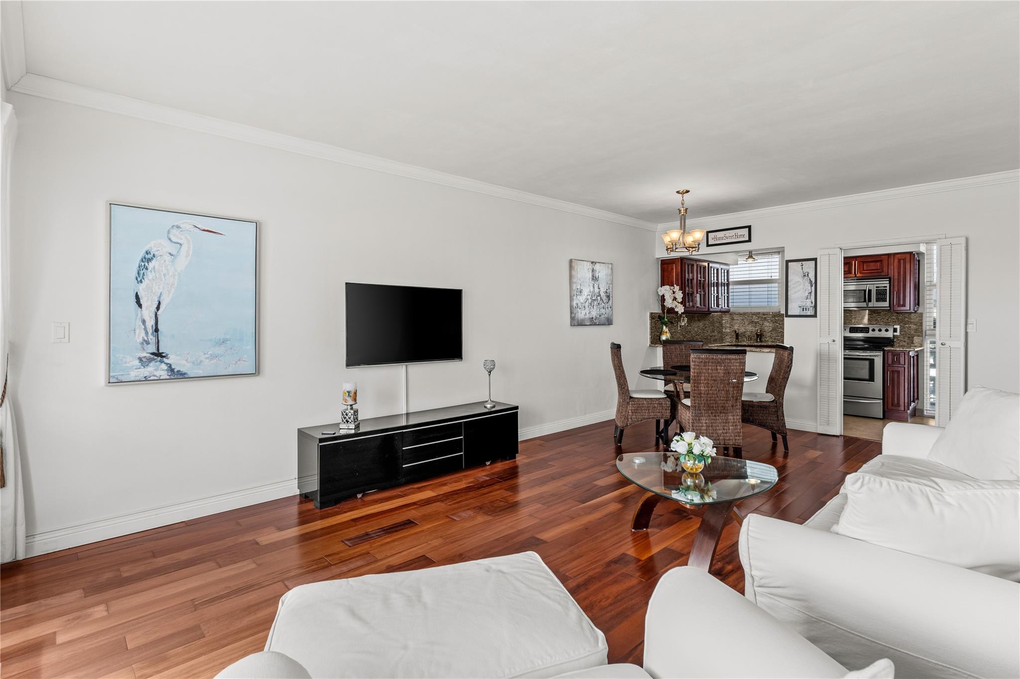 Breakwater Towers CO-OP - Residential