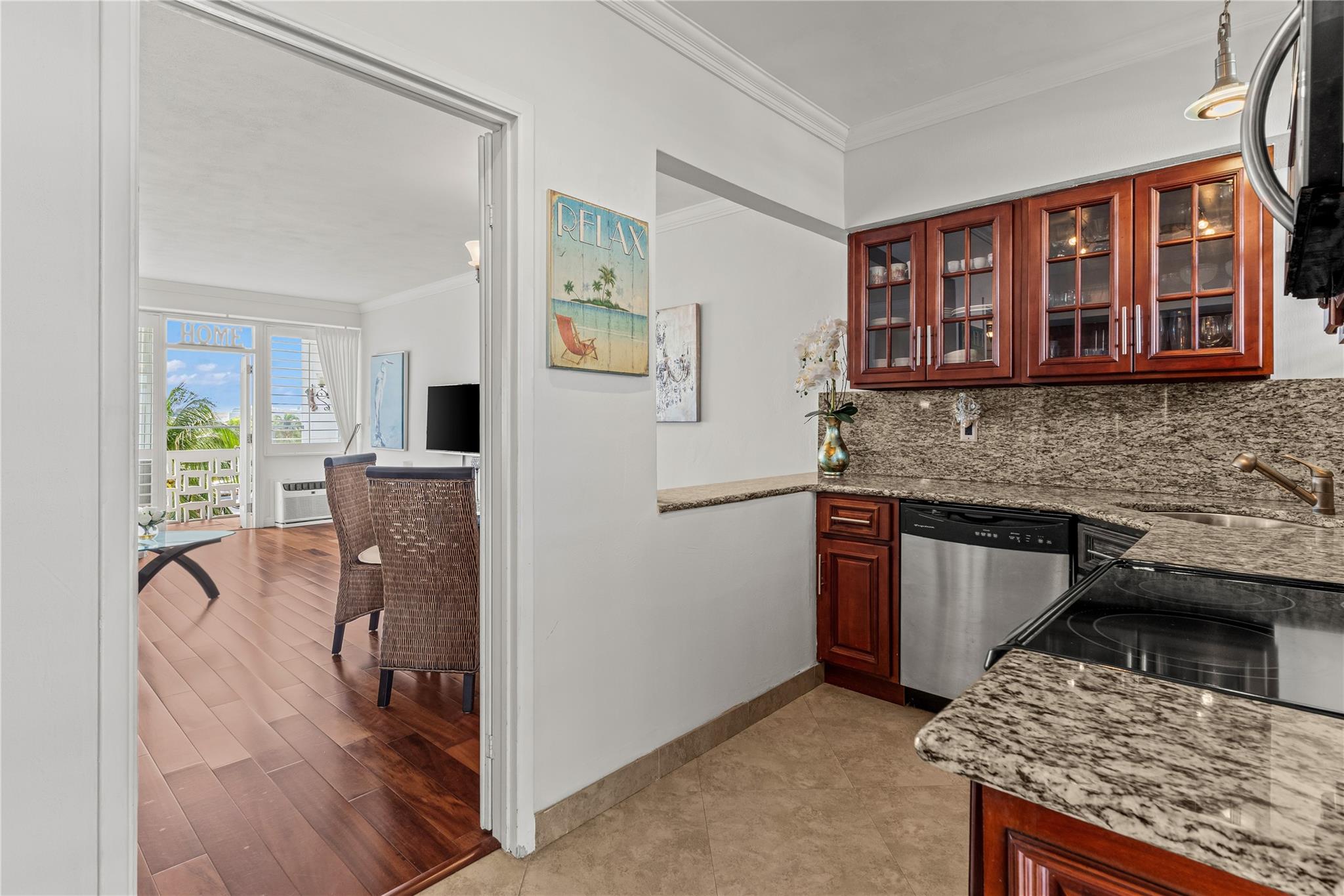 Breakwater Towers CO-OP - Residential