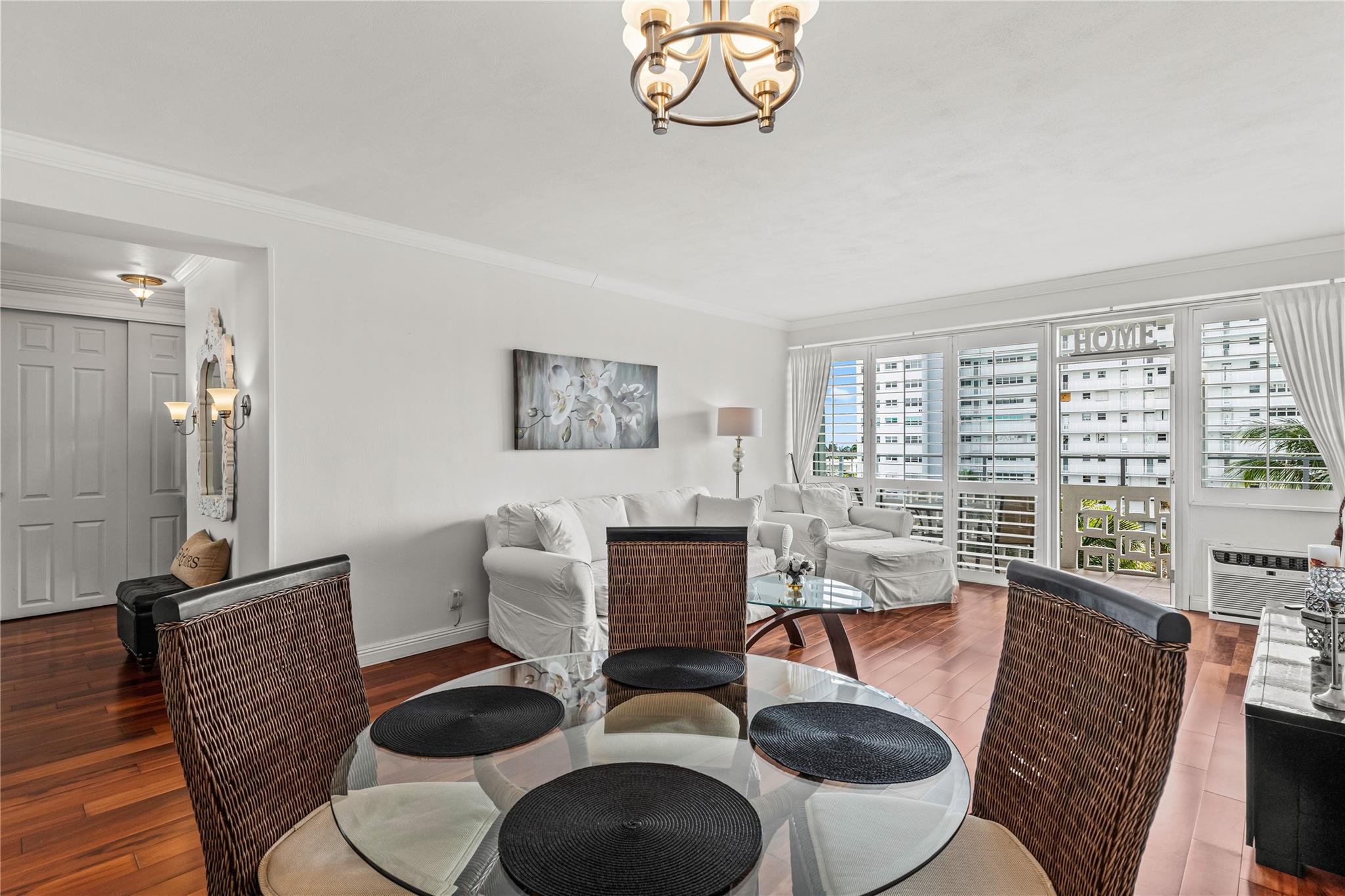 Breakwater Towers CO-OP - Residential