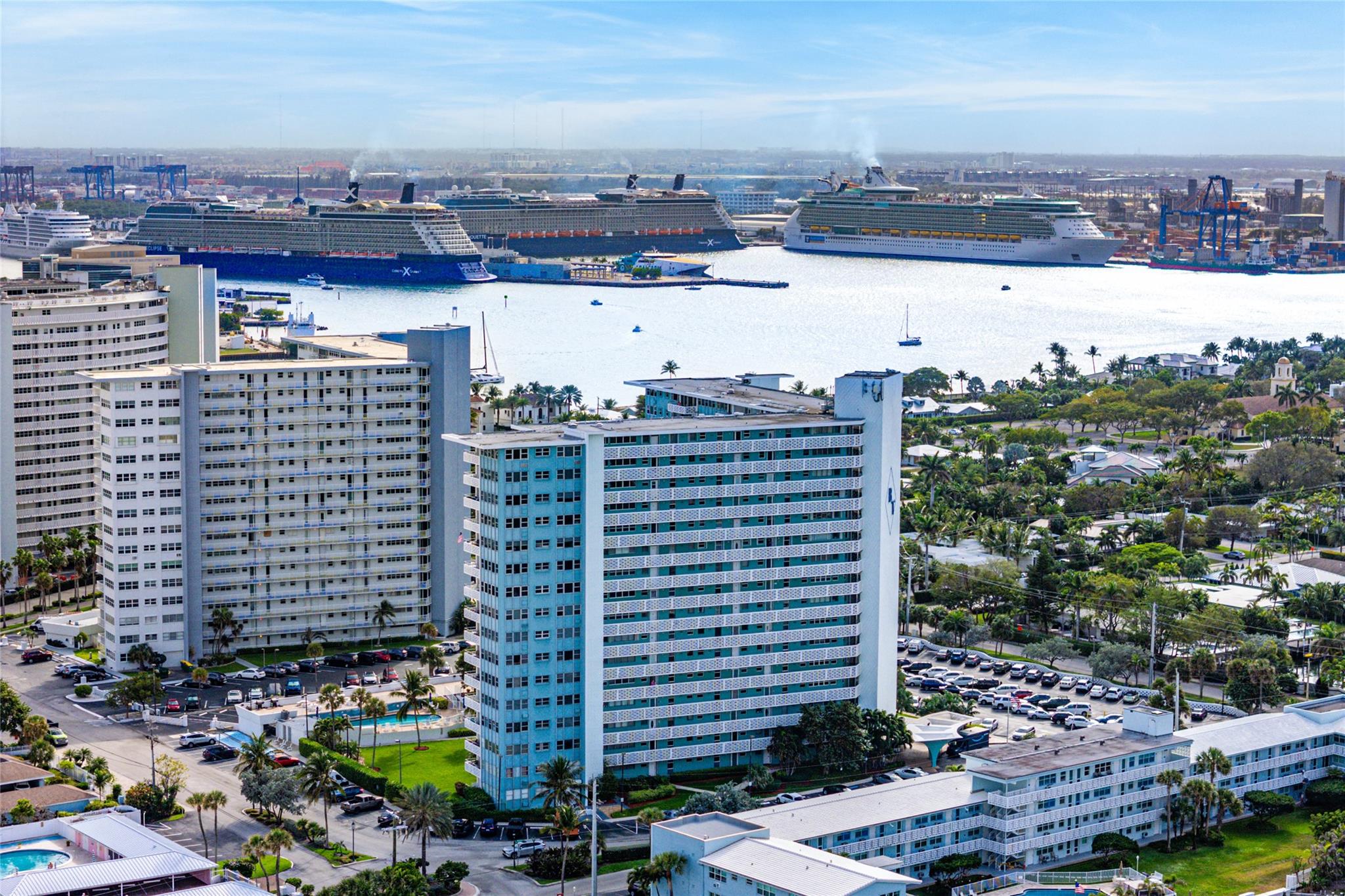 Breakwater Towers CO-OP - Residential