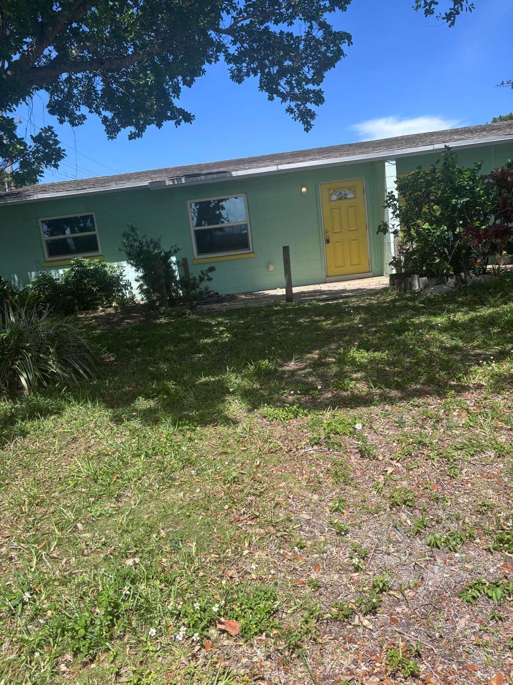 Photo of 202 W Balboa Street #A, Fort Pierce, FL 34949 (MLS # B26032678)