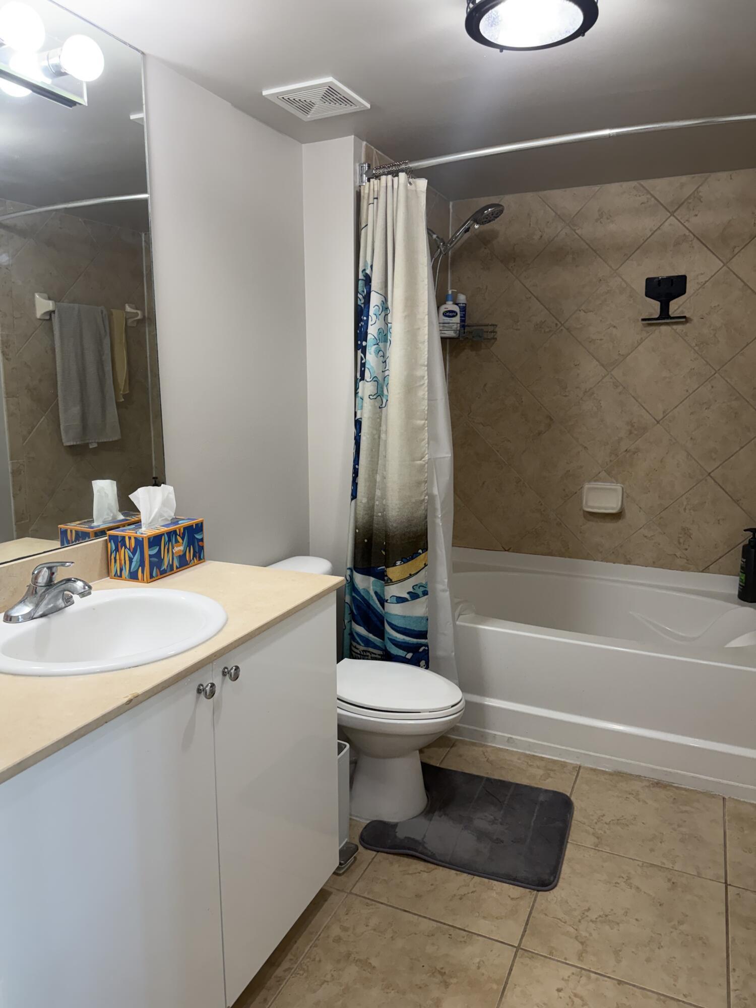 PRADO CONDO - Residential Lease