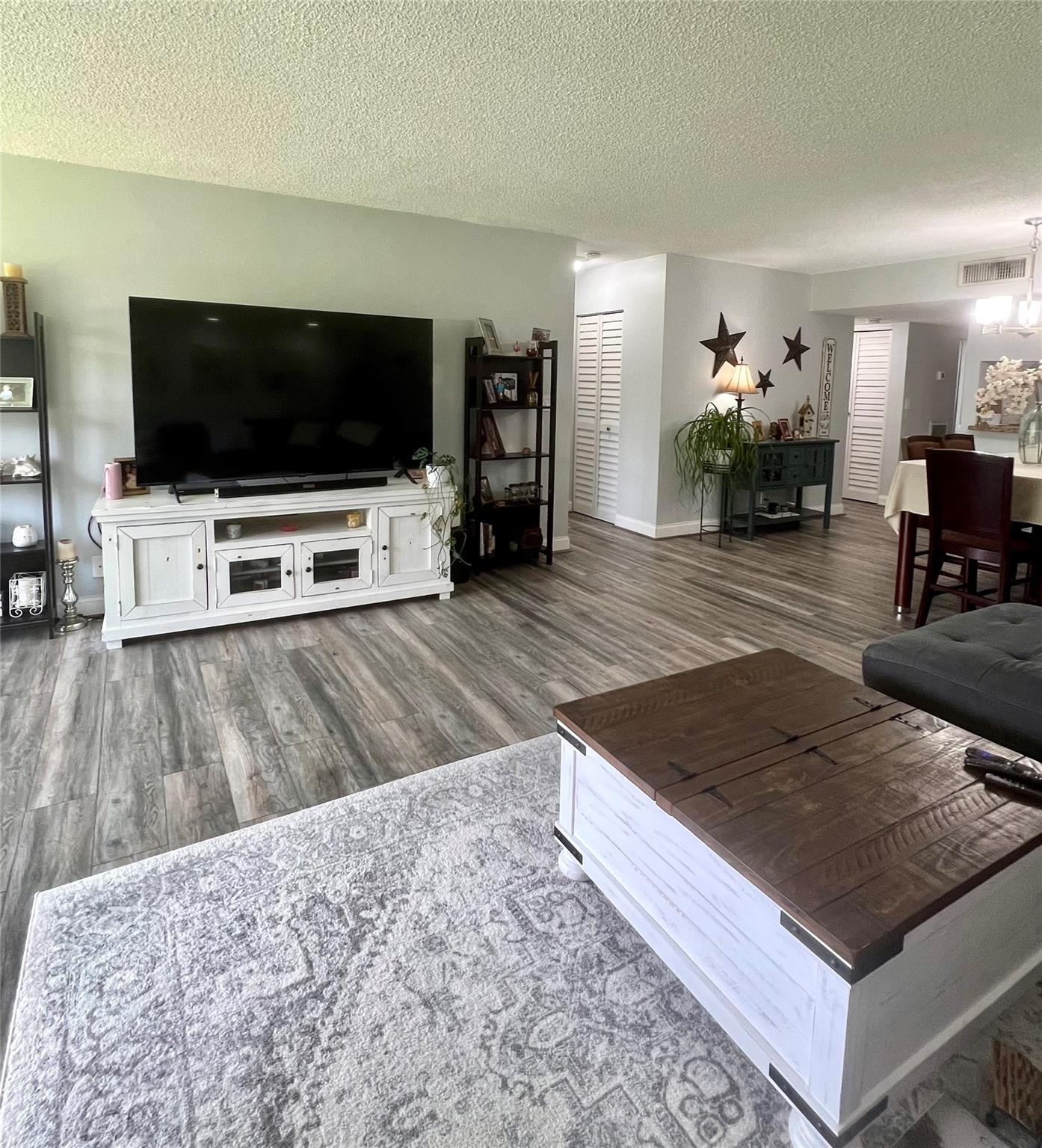 2660 Carambola Cir 104