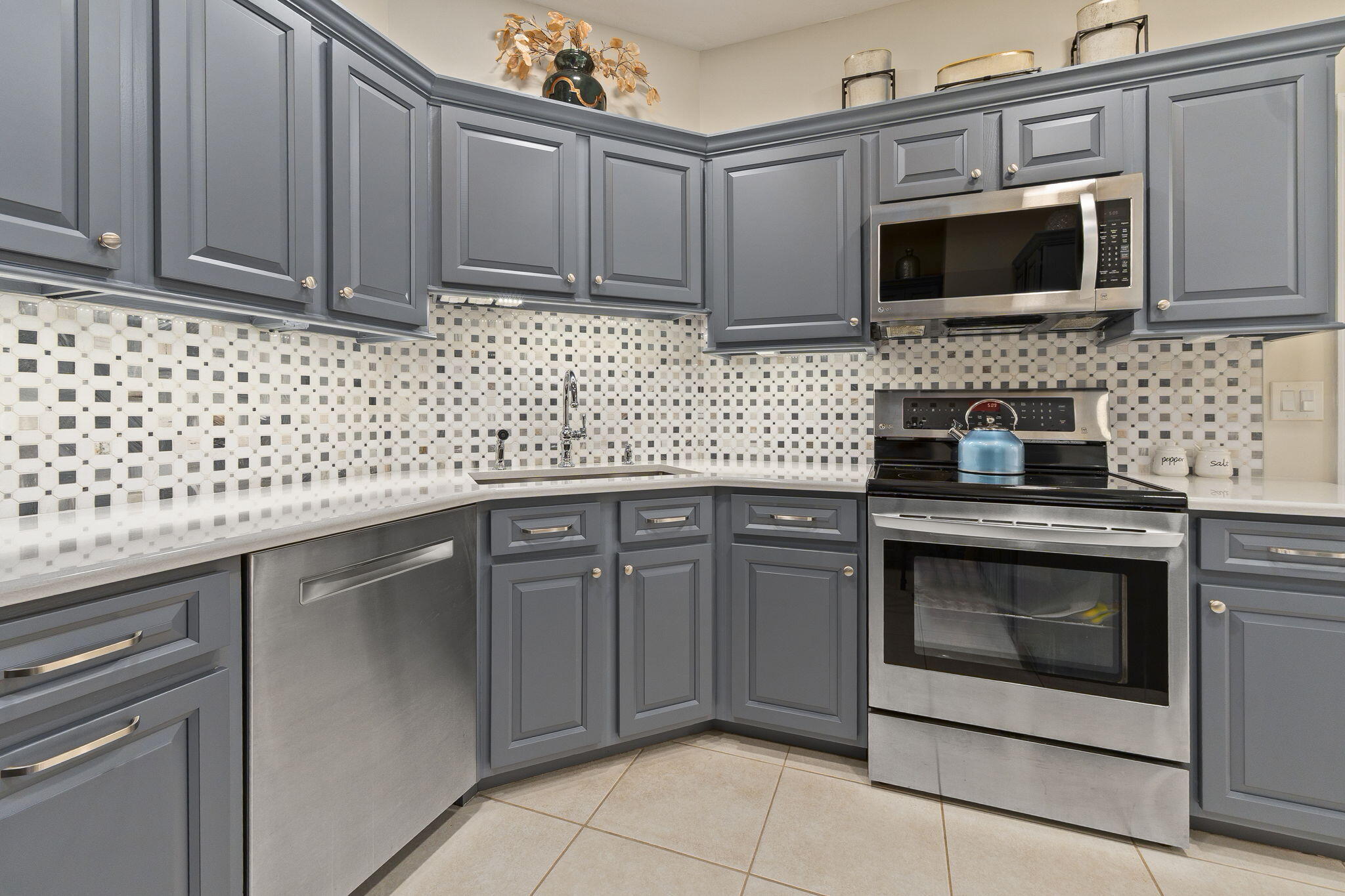 CAMBRIDGE PARK SECOND REPLAT - Residential