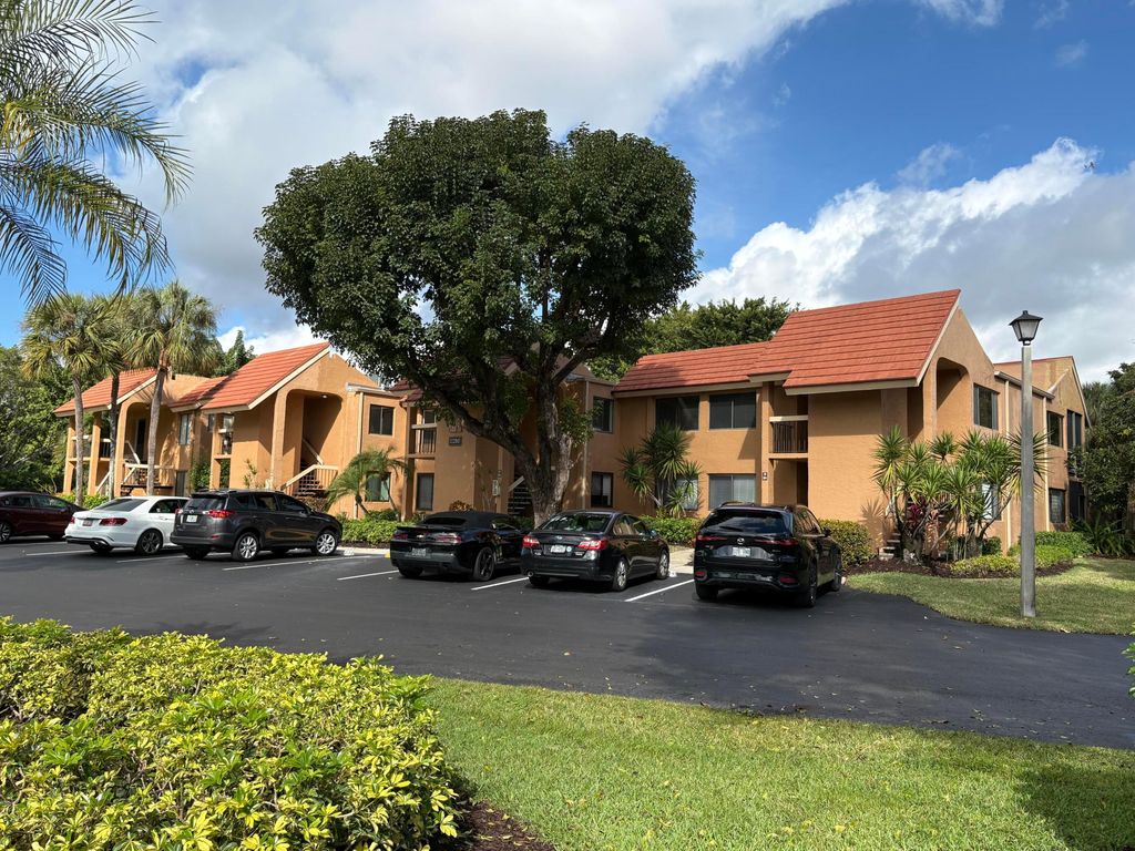 Photo of 11280 Green Lake Drive #203, Boynton Beach, FL 33437 (MLS # R11155595)