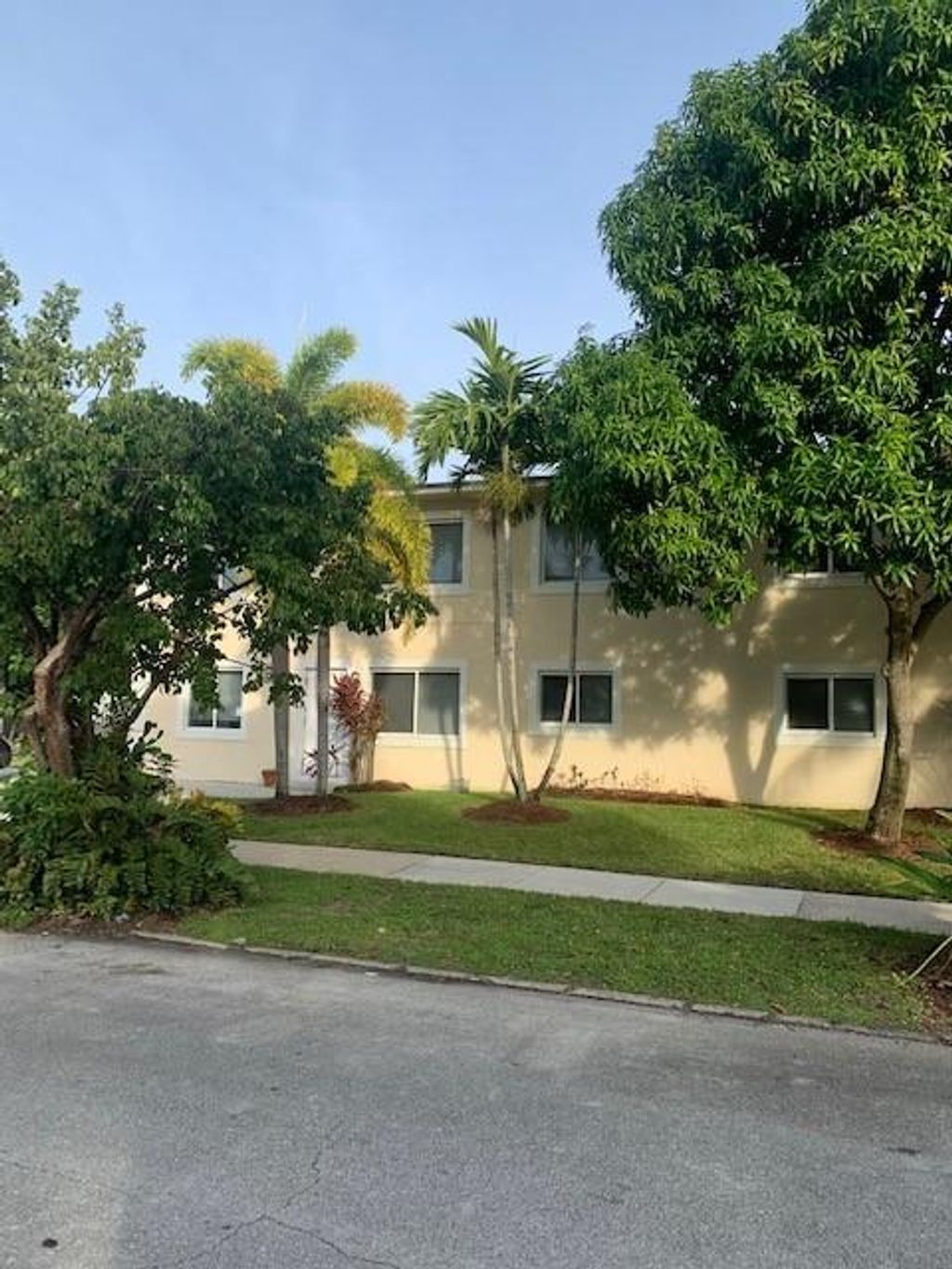 Photo of 2212 Florida Avenue #A, West Palm Beach, FL 33401 (MLS # B26031970)
