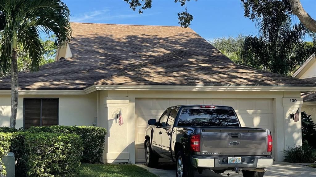 Photo of 109 Harbourside Circle, Jupiter, FL 33477 (MLS # R10755852)