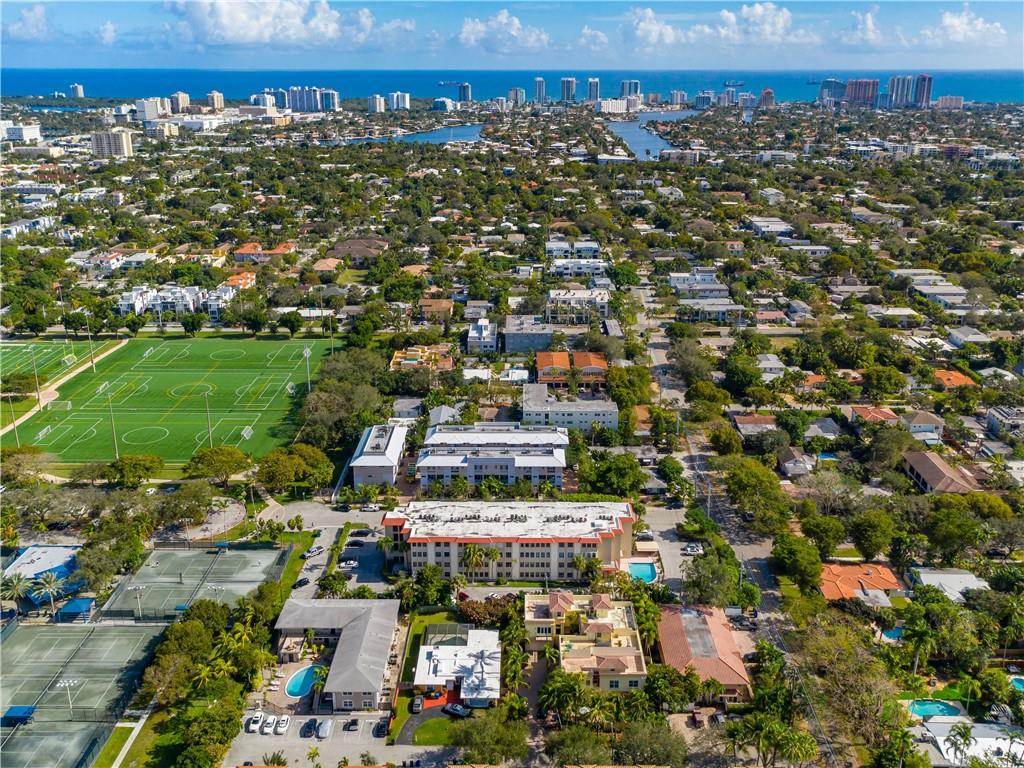 La Cancha Condo - Residential