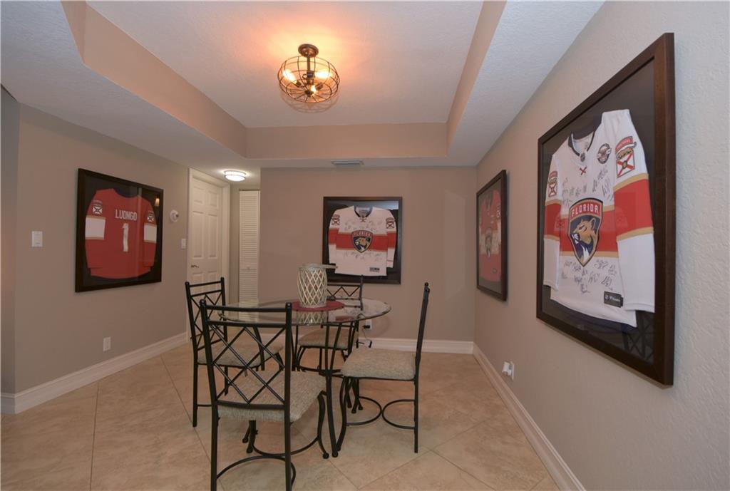 La Cancha Condo - Residential
