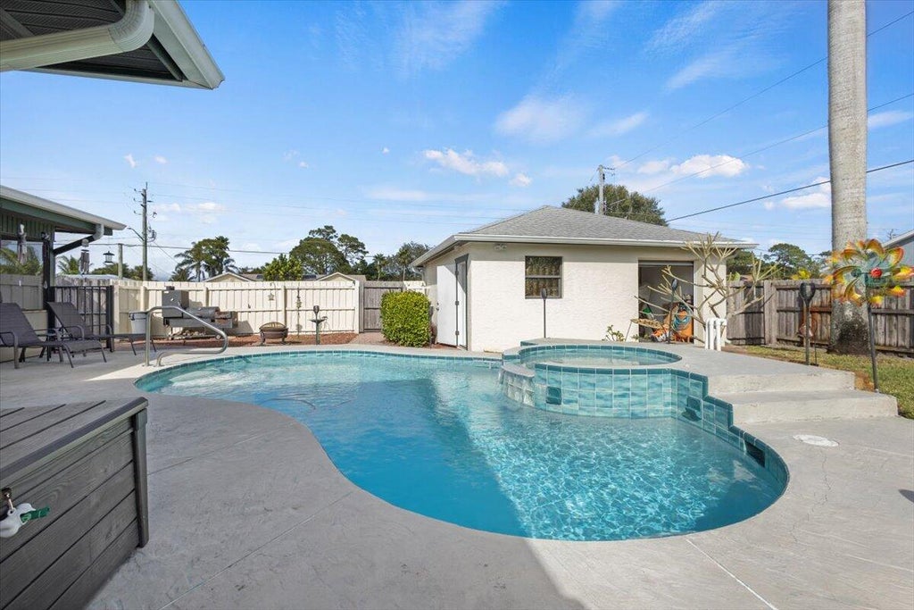 Photo of 1701 SE Carvalho Street, Port Saint Lucie, FL 34983 (MLS # R11052438)