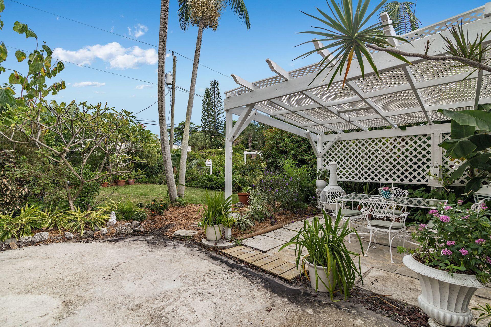 FLAMINGO PARK - Residential