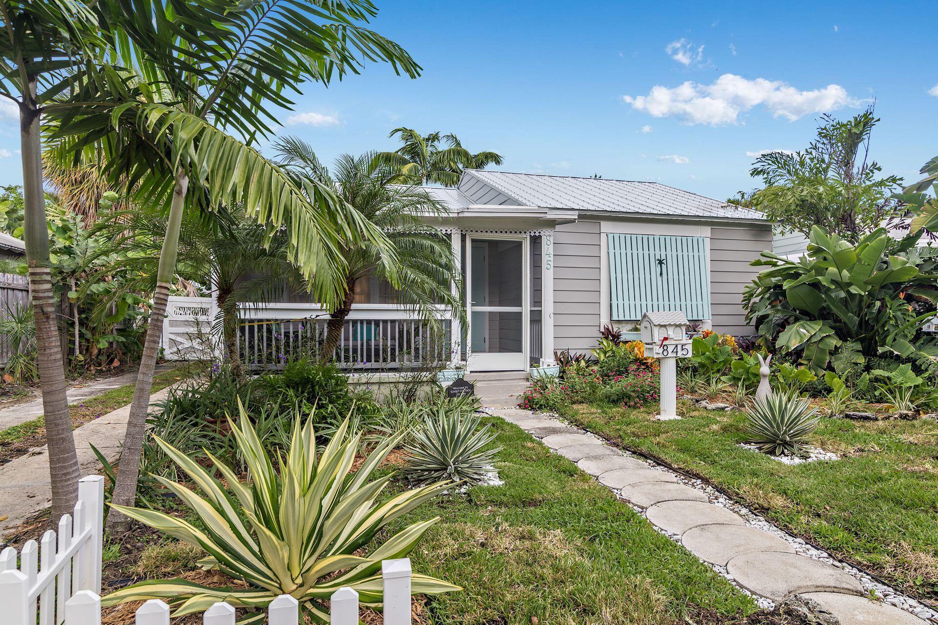 FLAMINGO PARK - Residential